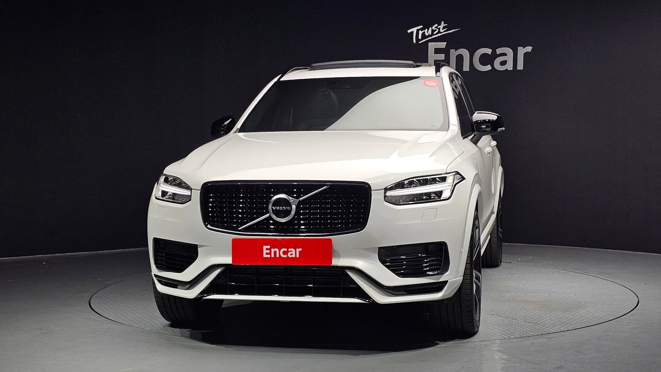 Volvo XC90 2 T8 R- 2020 2/5