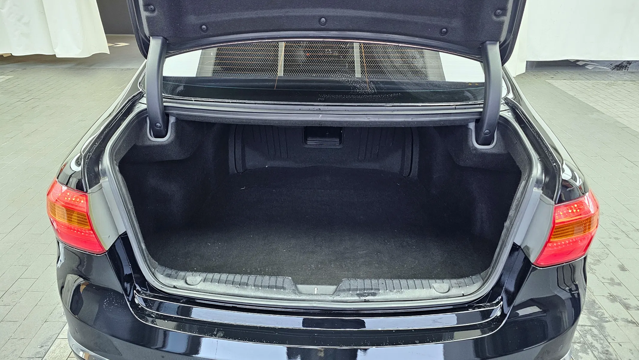 Kia K7 VG350 2009 20/21