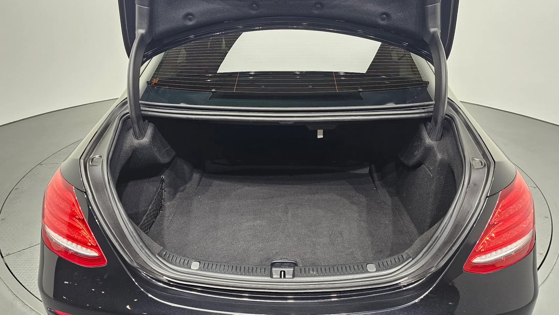 Mercedes-Benz E-Class W213 E200 2017 20/21