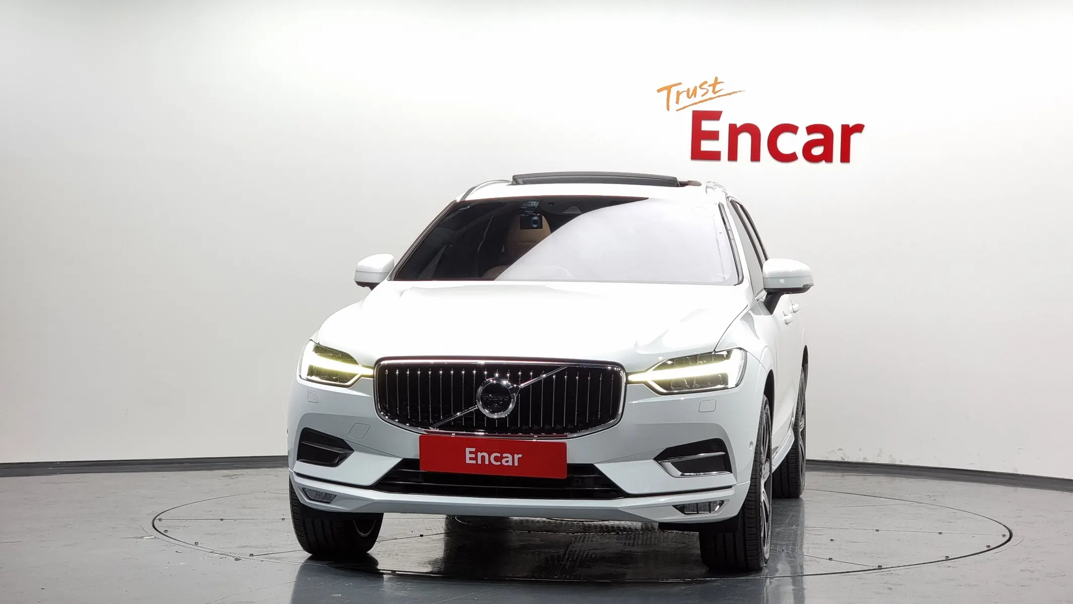 Volvo XC60 2 D5 2019 2/5