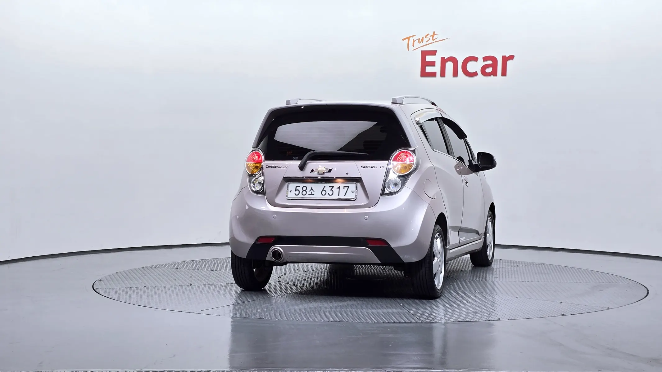 Chevrolet Spark LT 2011 3/5