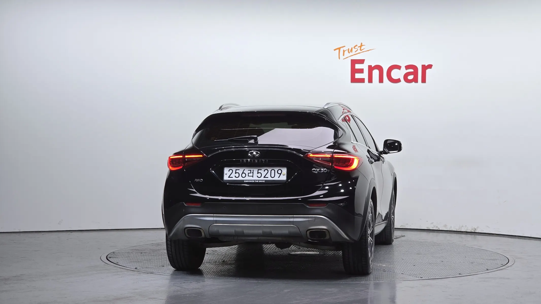 Infiniti QX30 2.0 AWD 2019 3/5