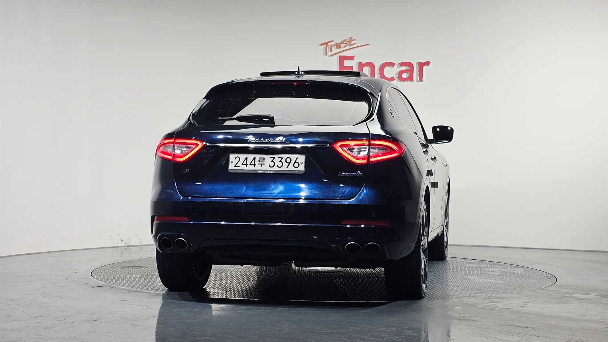 Maserati 르반떼 3.0 AWD 2019 3/5