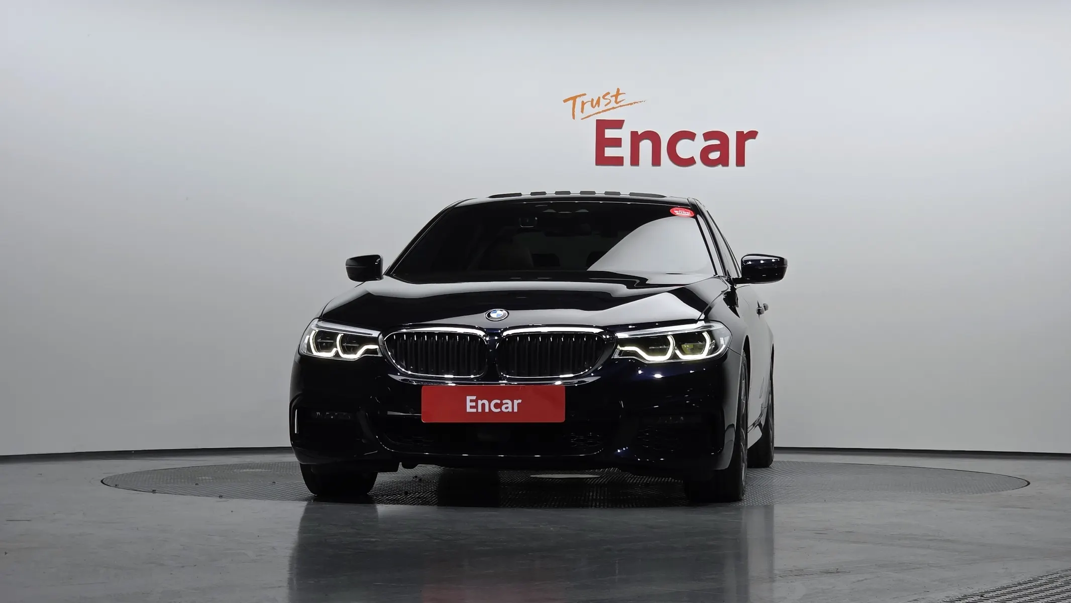BMW 5 Series (G30) 520i M 2020 3/21
