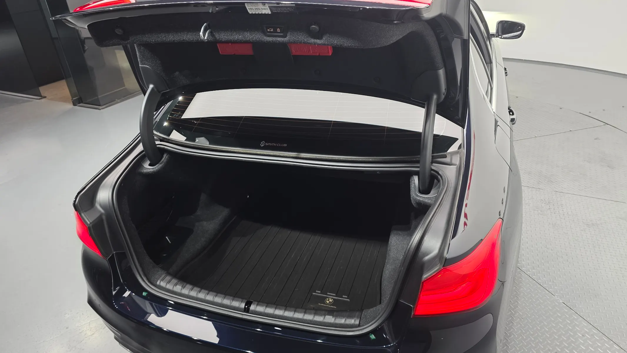 BMW 5 Series (G30) 520i M 2020 20/21
