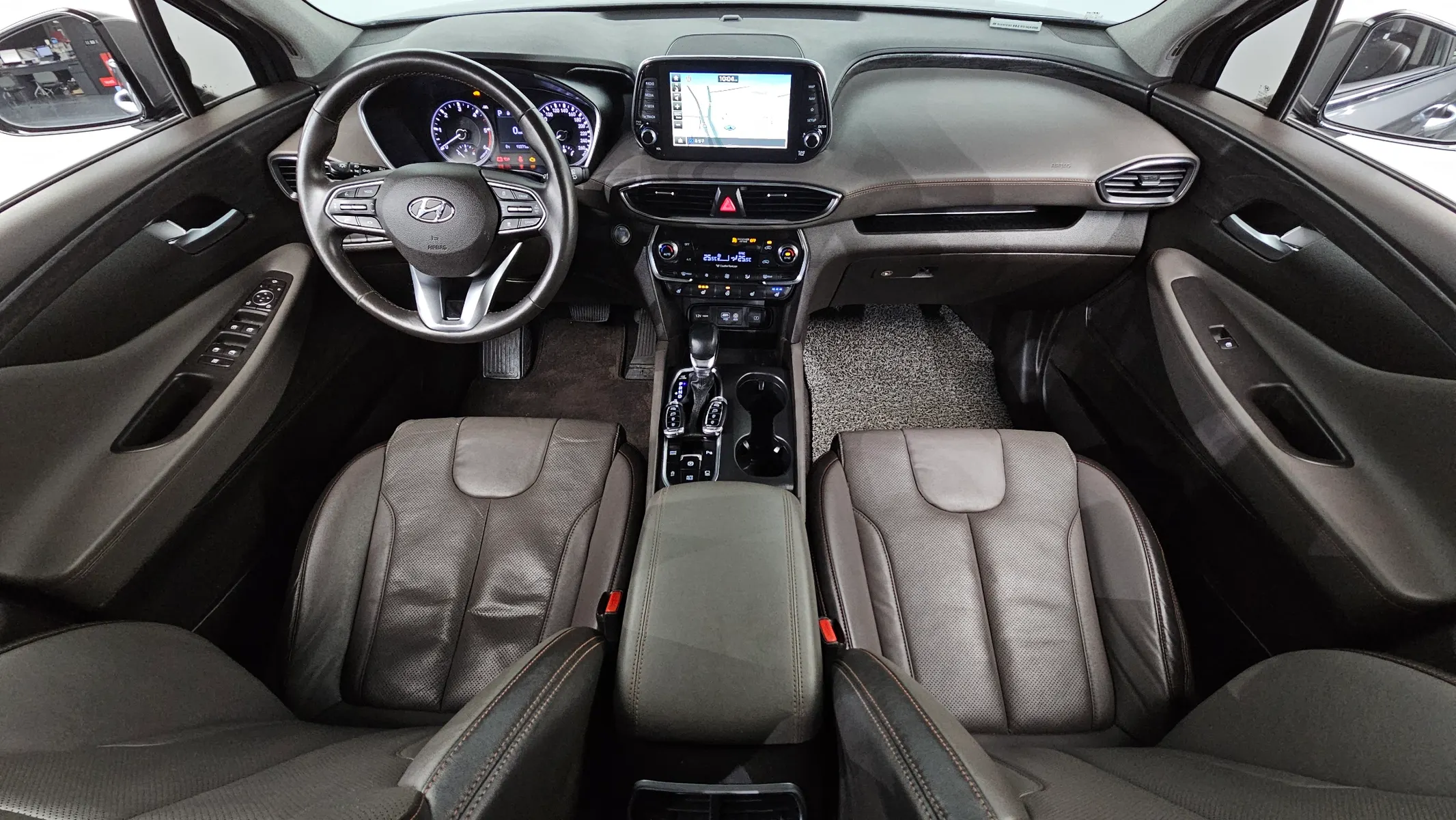 Hyundai TM 2.0 2WD 2019 4/5