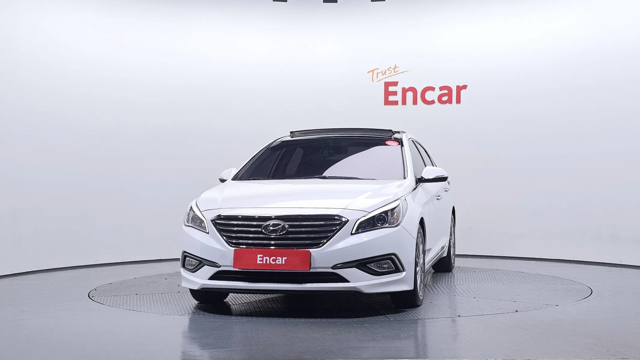 Hyundai LF 2.0 2014 2/5