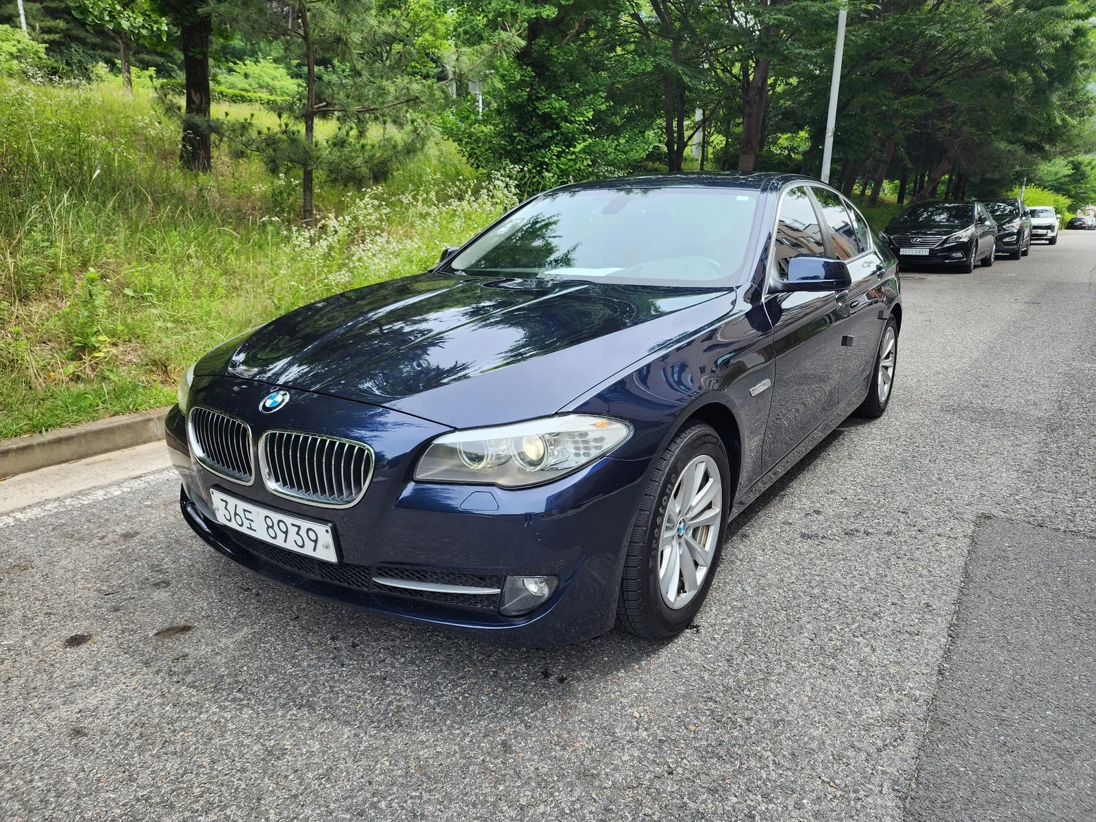BMW 5 Series (F10) 520d 2011 2/21