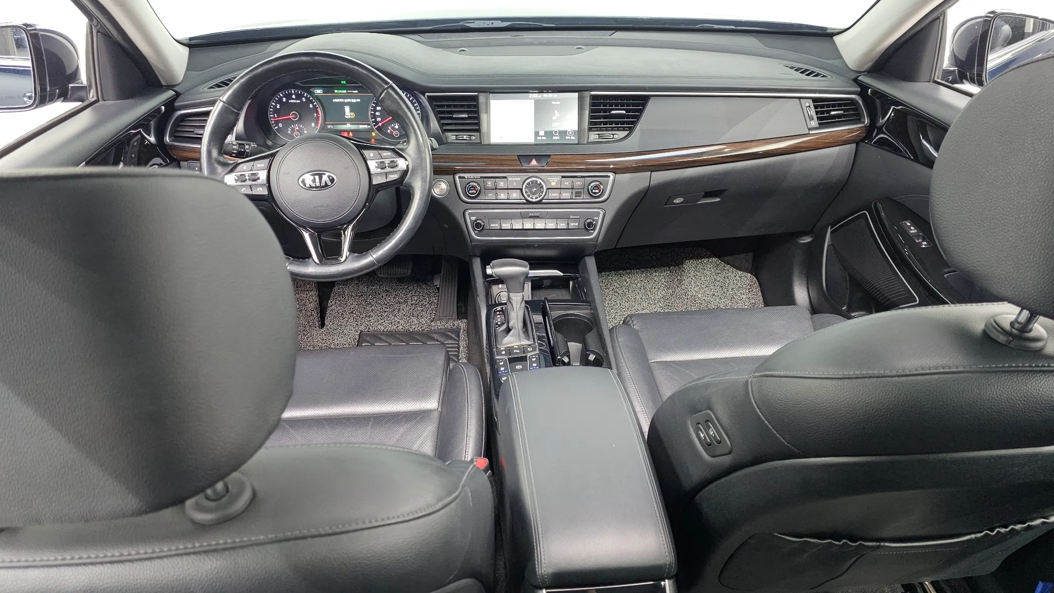 Kia K7 3.0 LPI () 2018 4/5