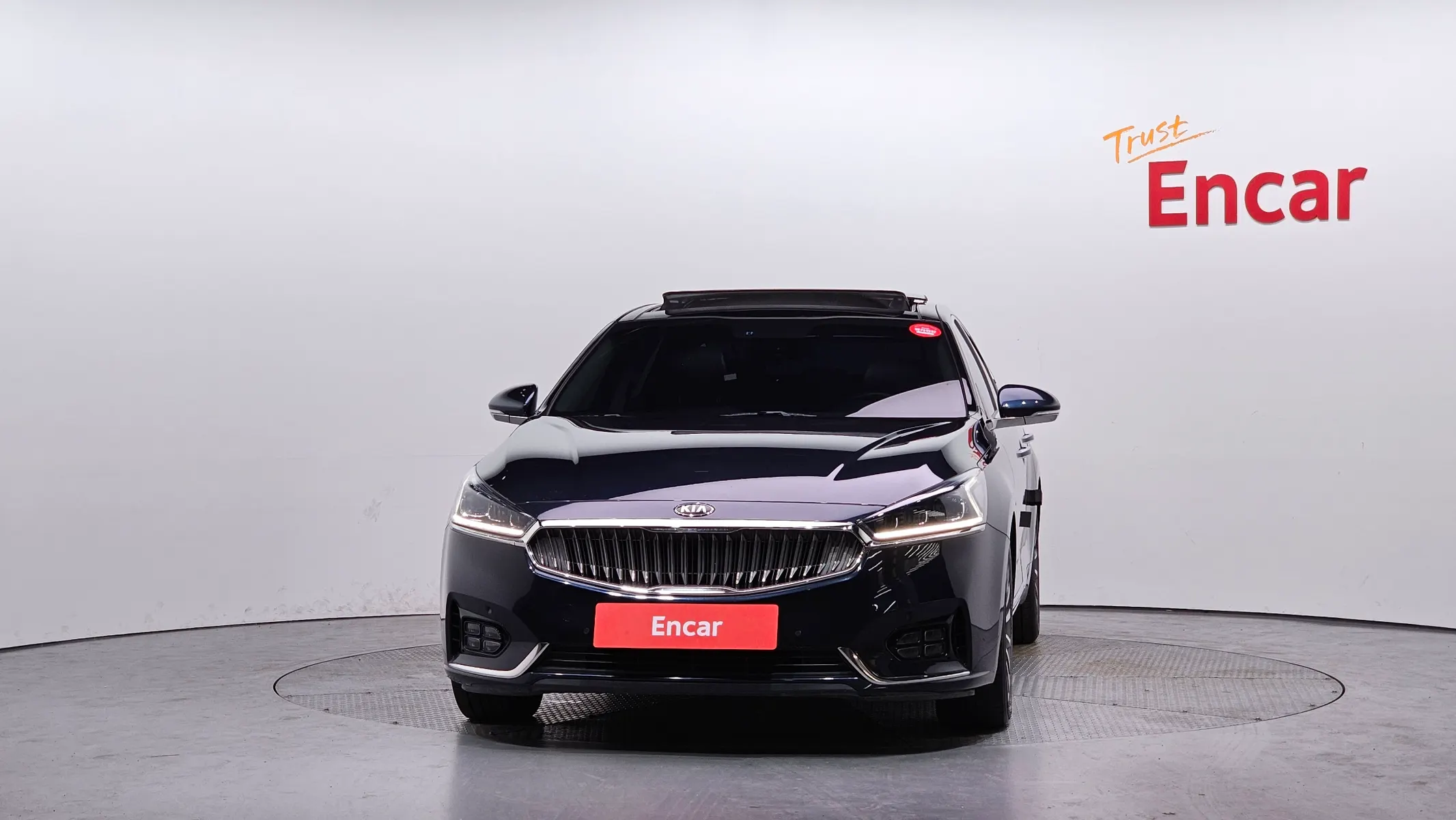 Kia K7 3.0 LPI () 2018 2/5