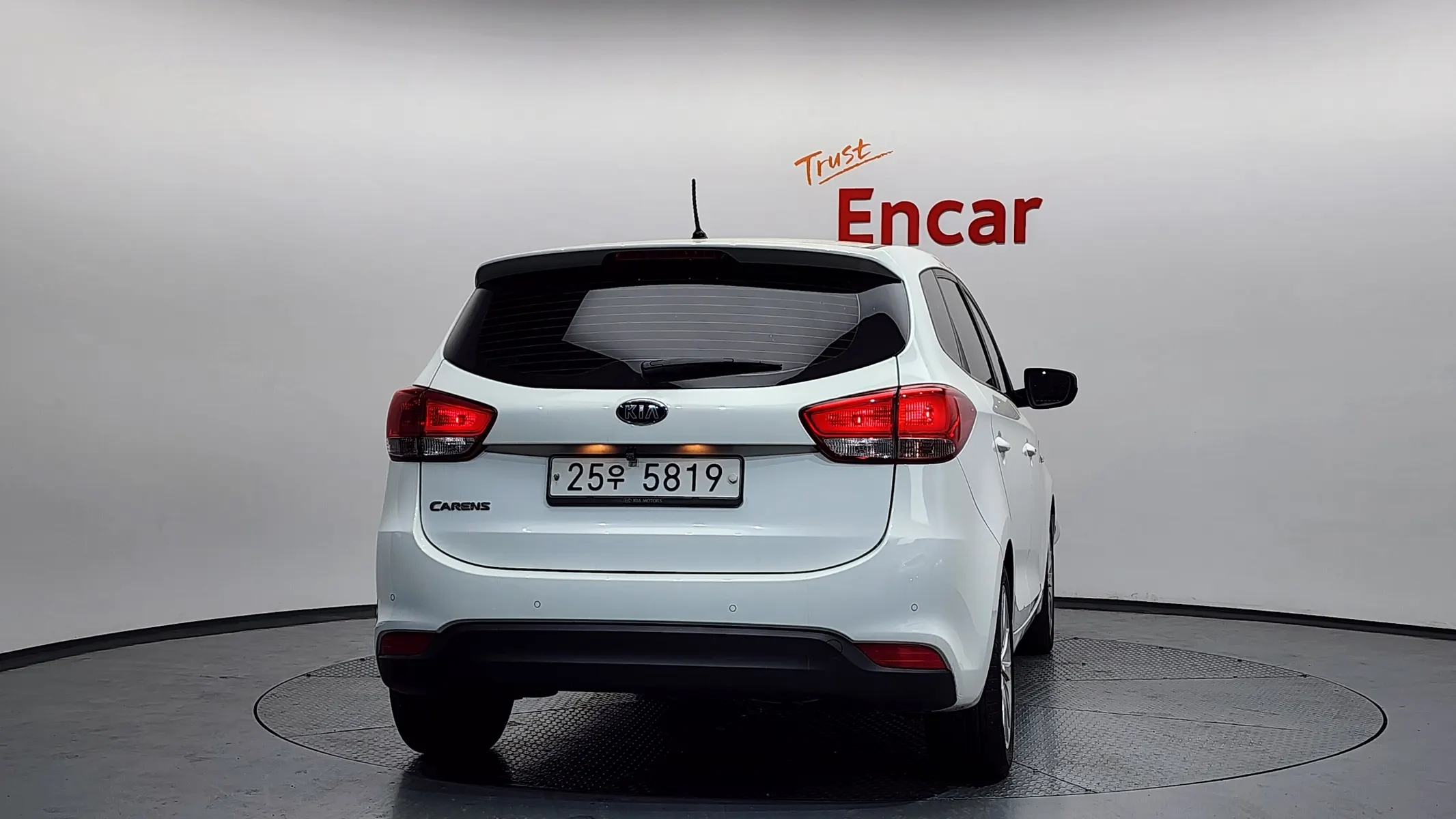 Kia 카렌스 2.0 LPi 2014 3/5