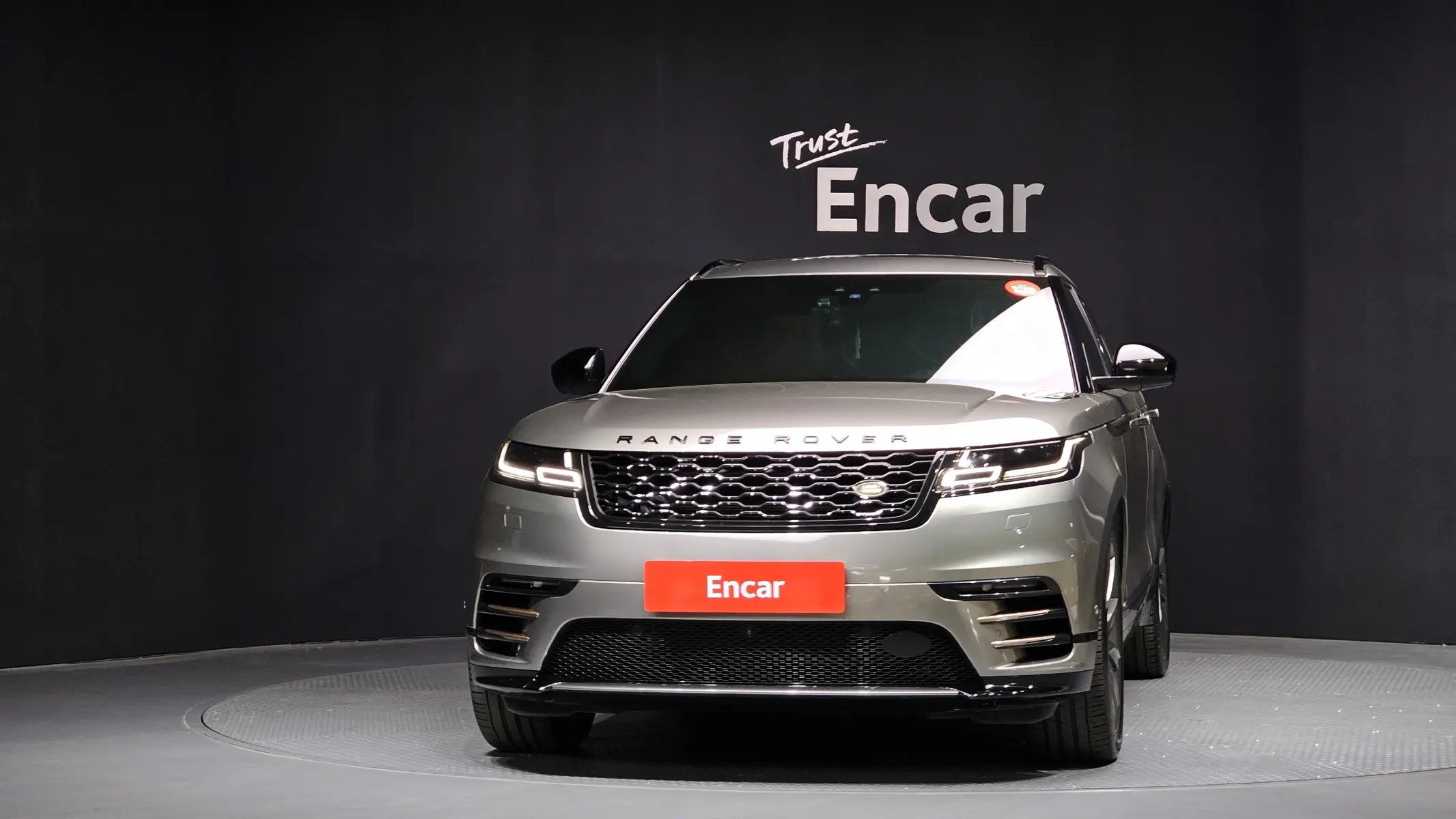 Land Rover 레인지로버 벨라 3.0 D300 R- HSE 2019 3/41