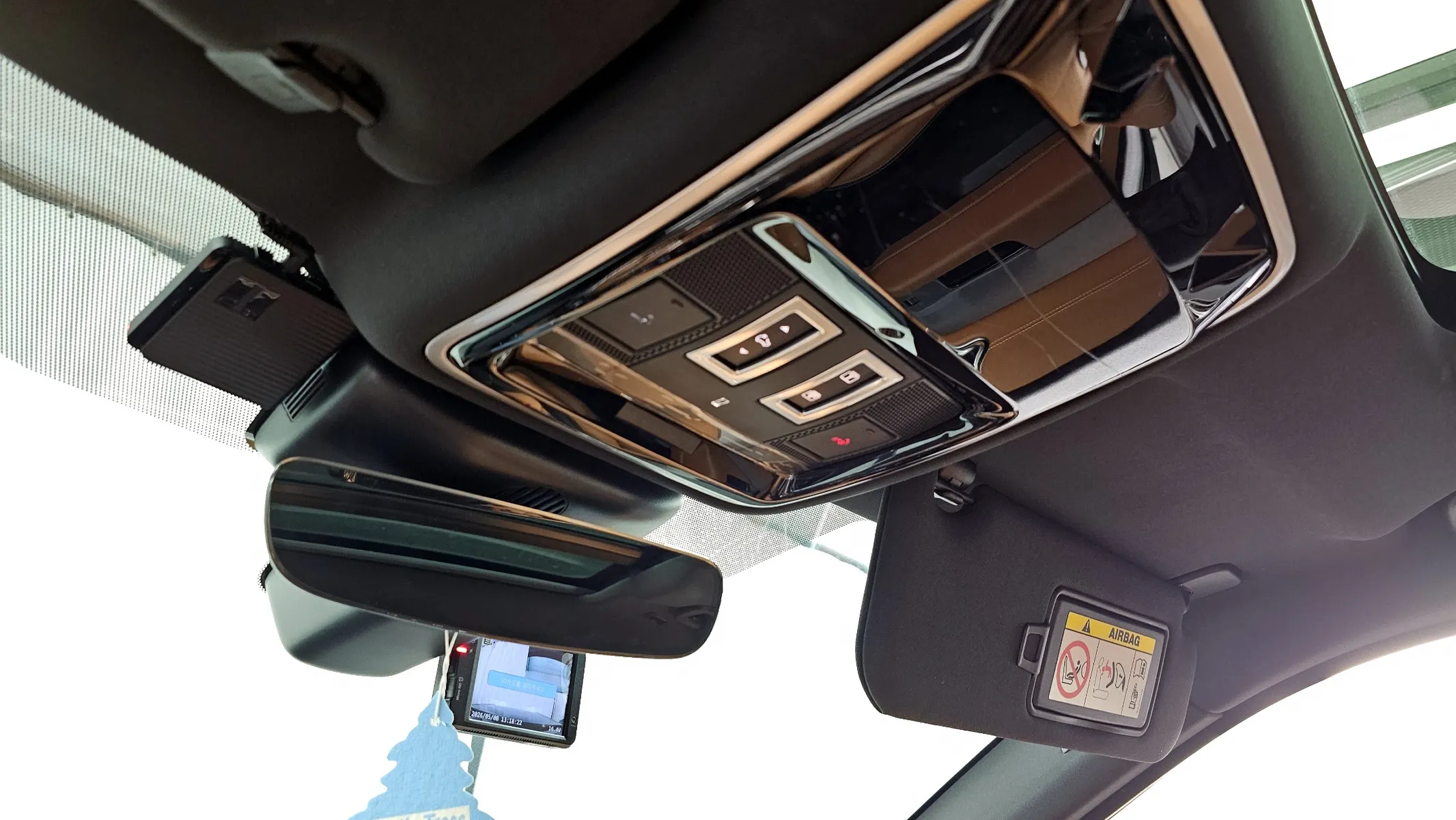 Land Rover 레인지로버 벨라 3.0 D300 R- HSE 2019 40/41