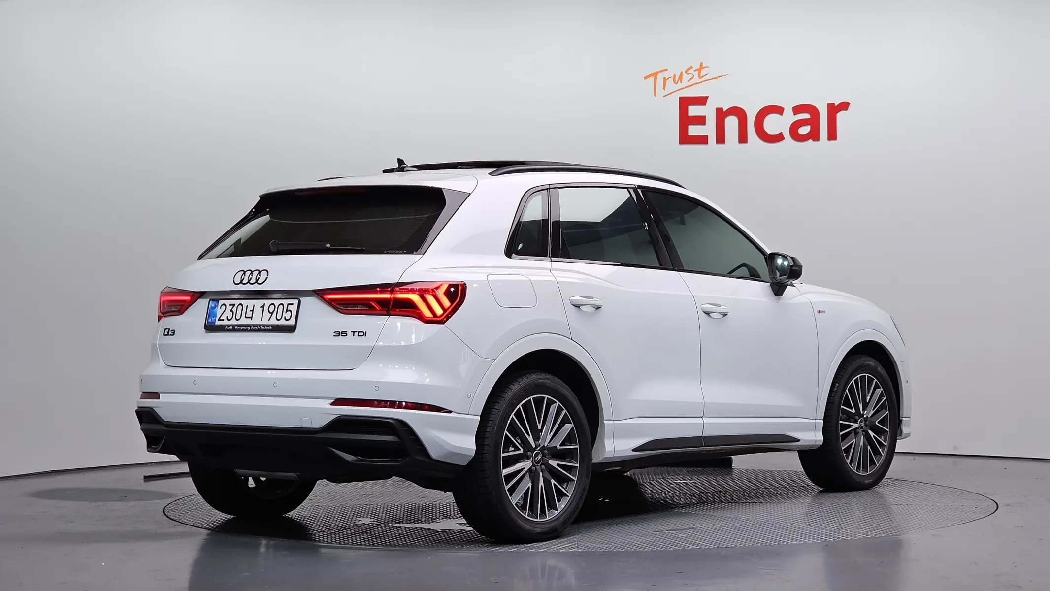 Audi Q3 (F3) 35 TDI 2025 2/33