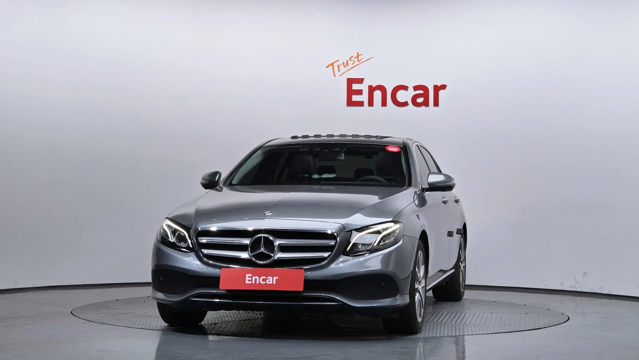 Mercedes-Benz E-Class W213 E300 4MATIC 2019 3/35
