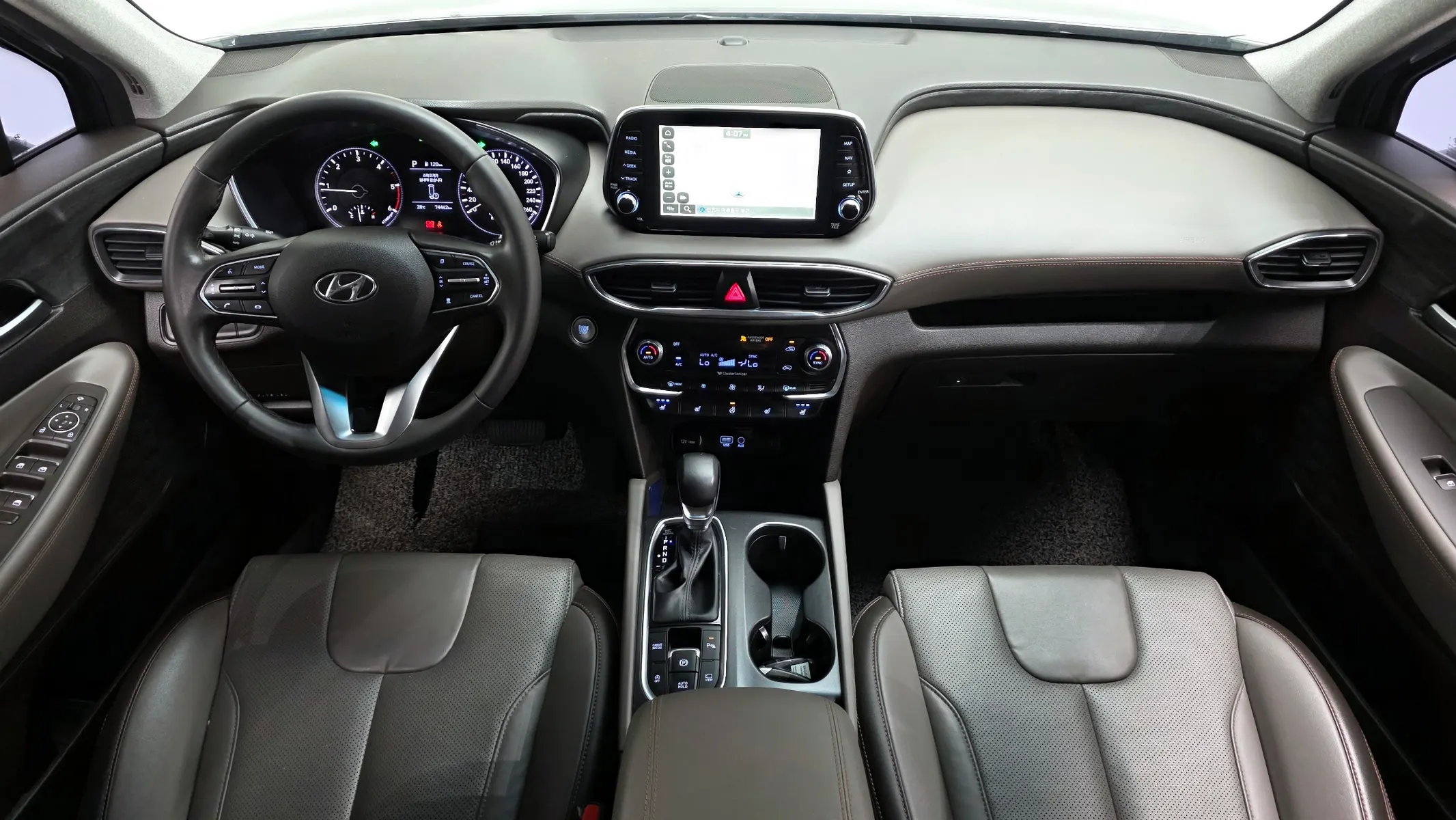 Hyundai TM 2.0 2WD 2018 4/5