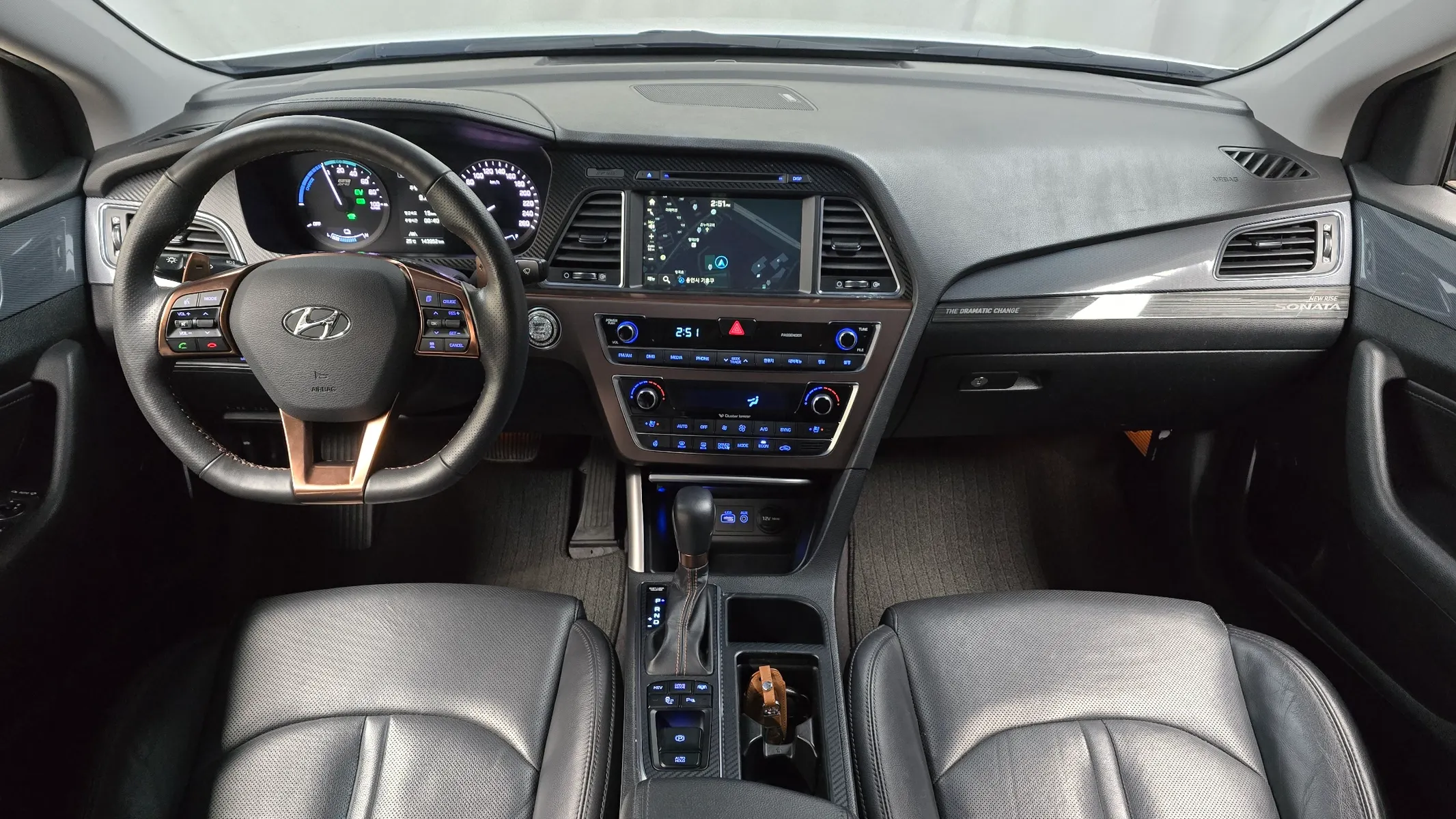 Hyundai LF 2.0 HEV 2015 4/5