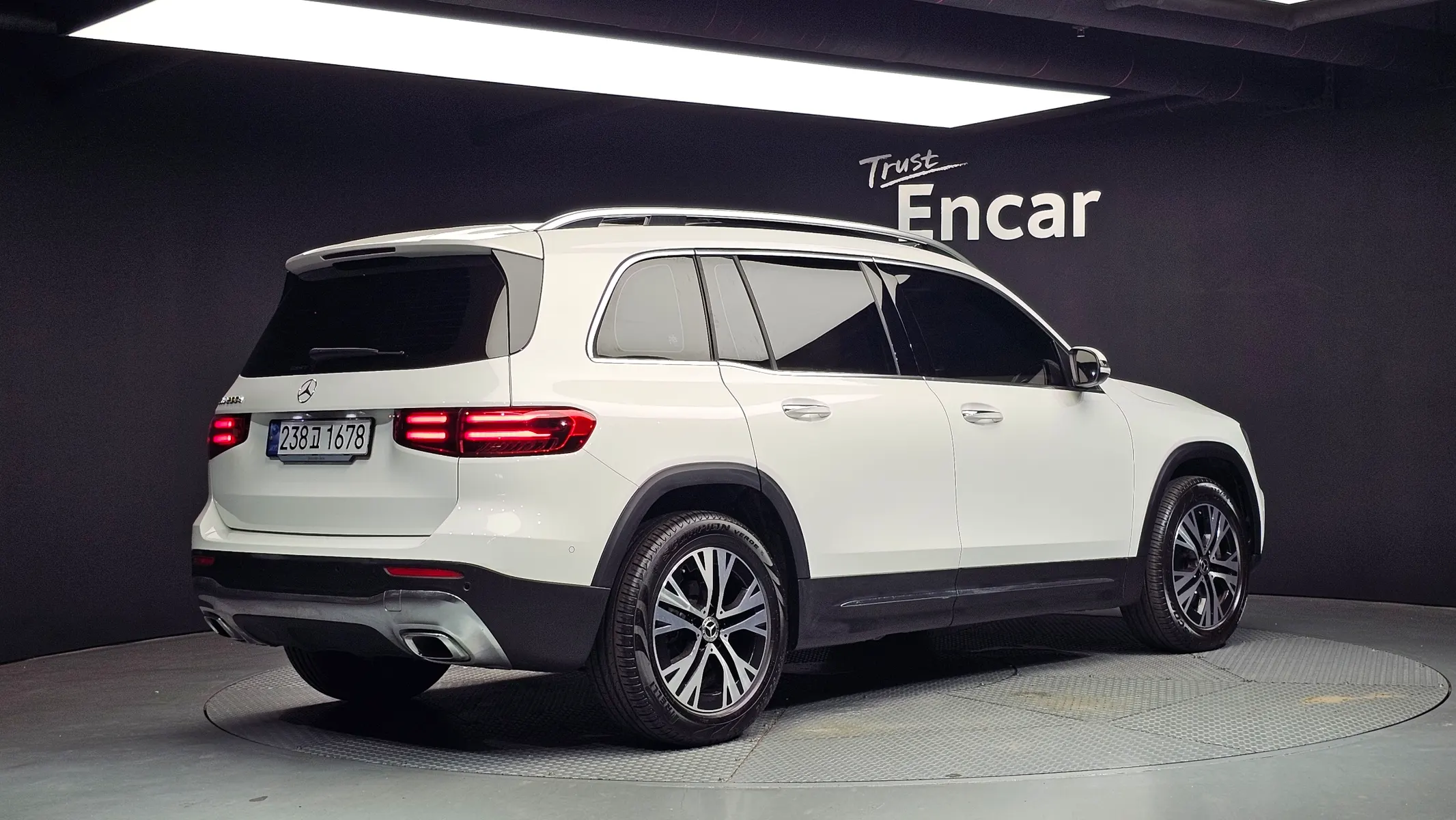 Mercedes-Benz GLB-Class X247 GLB200 d 2024 2/32