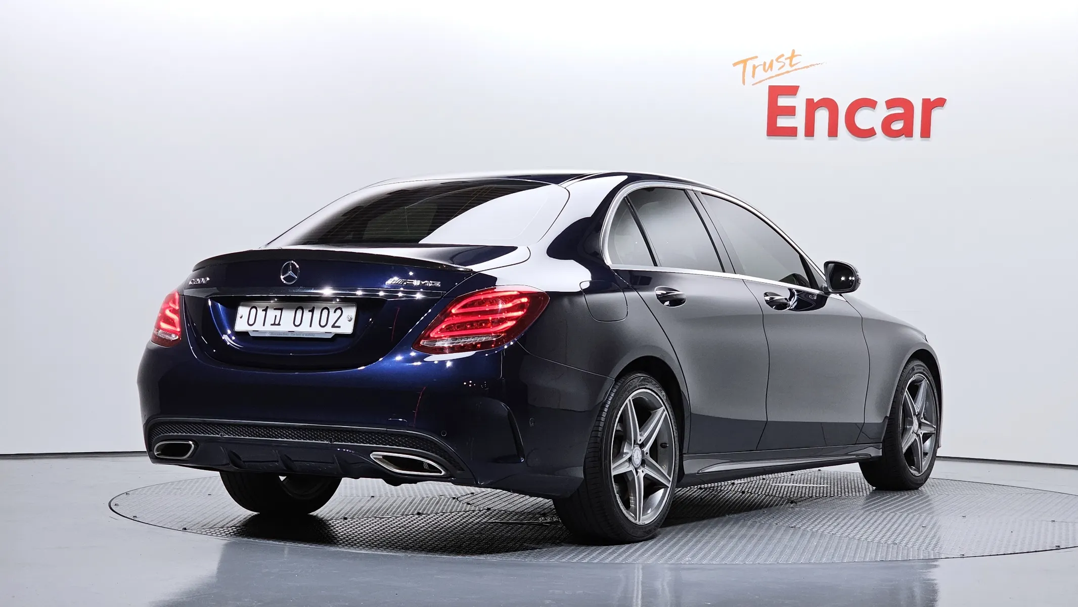 Mercedes-Benz C-Class W205 C200 AMG Line 2016 2/21