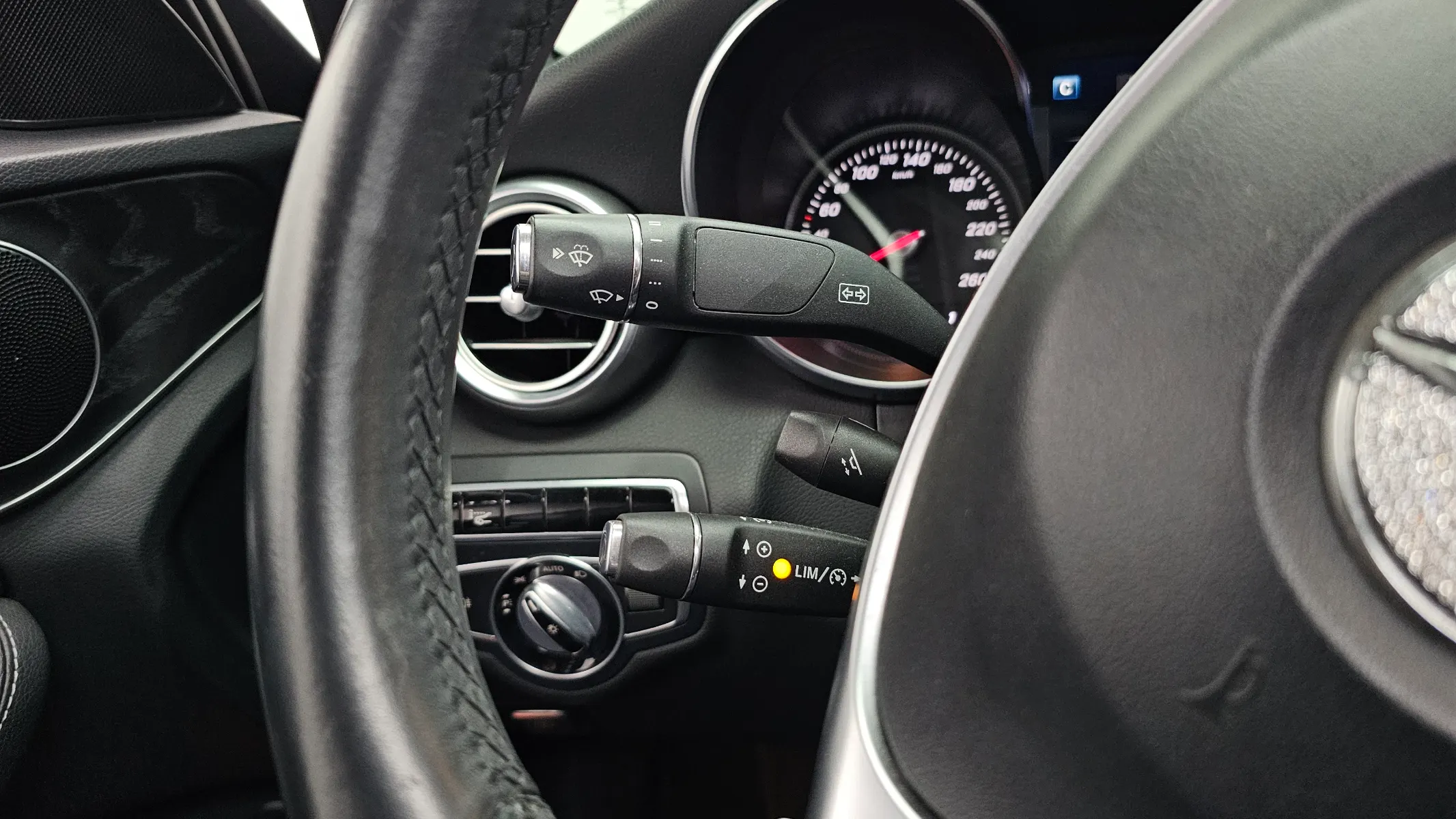 Mercedes-Benz C-Class W205 C200 AMG Line 2016 20/21
