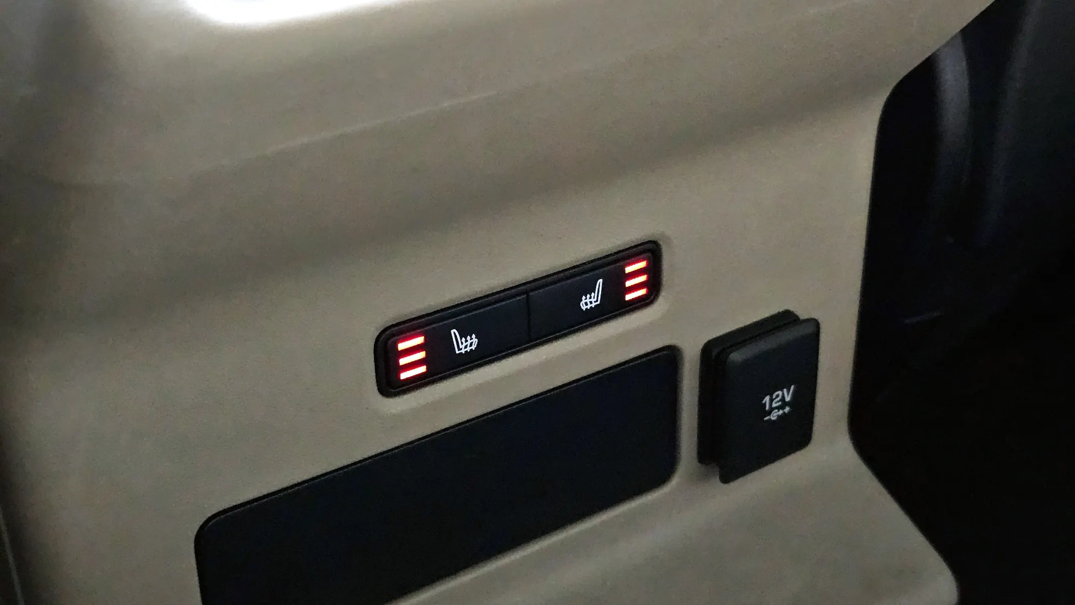 Land Rover 레인지로버 벨라 2.0 D240 SE 2018 20/21