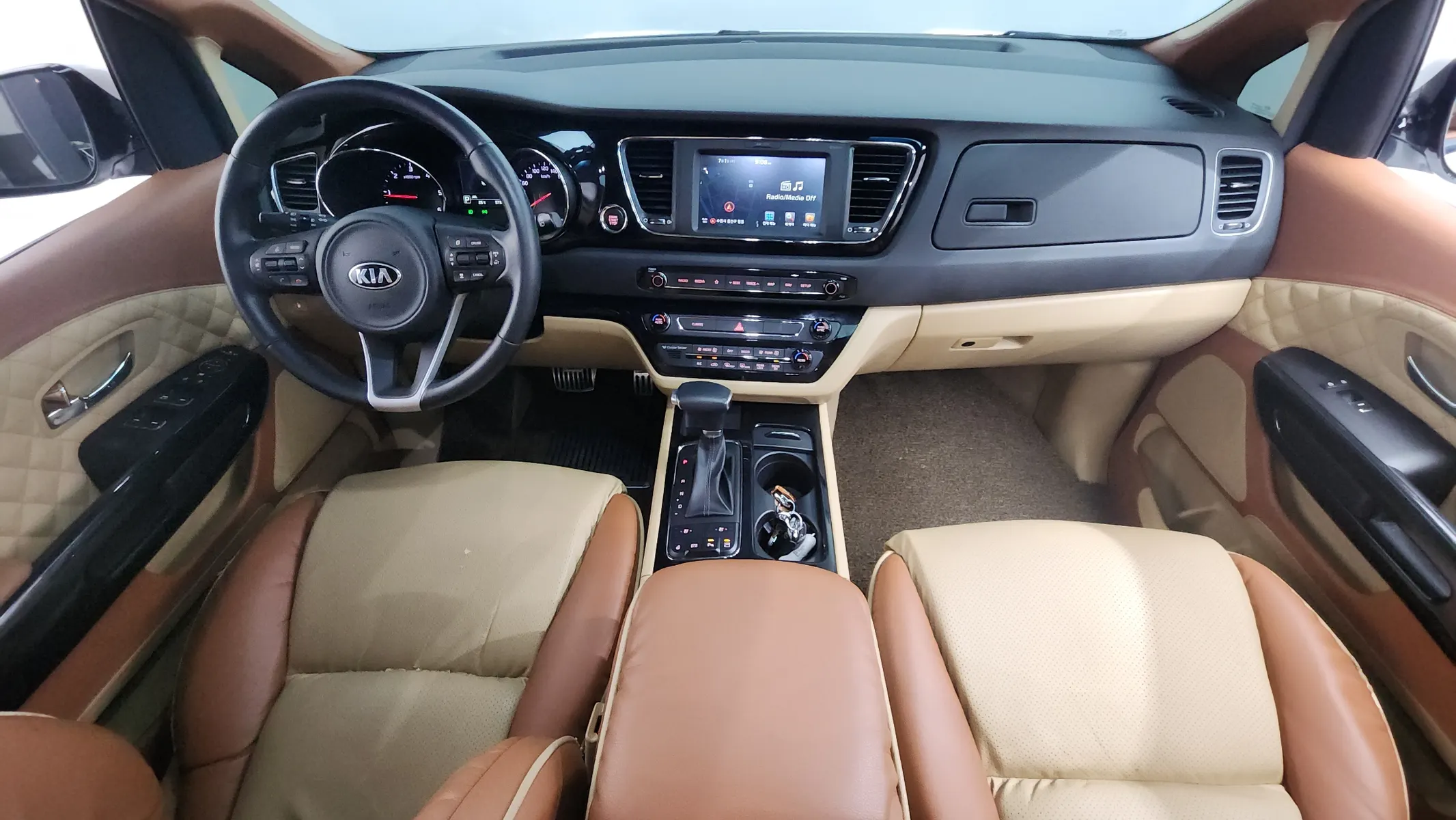 Kia 카니발 9 2017 4/5