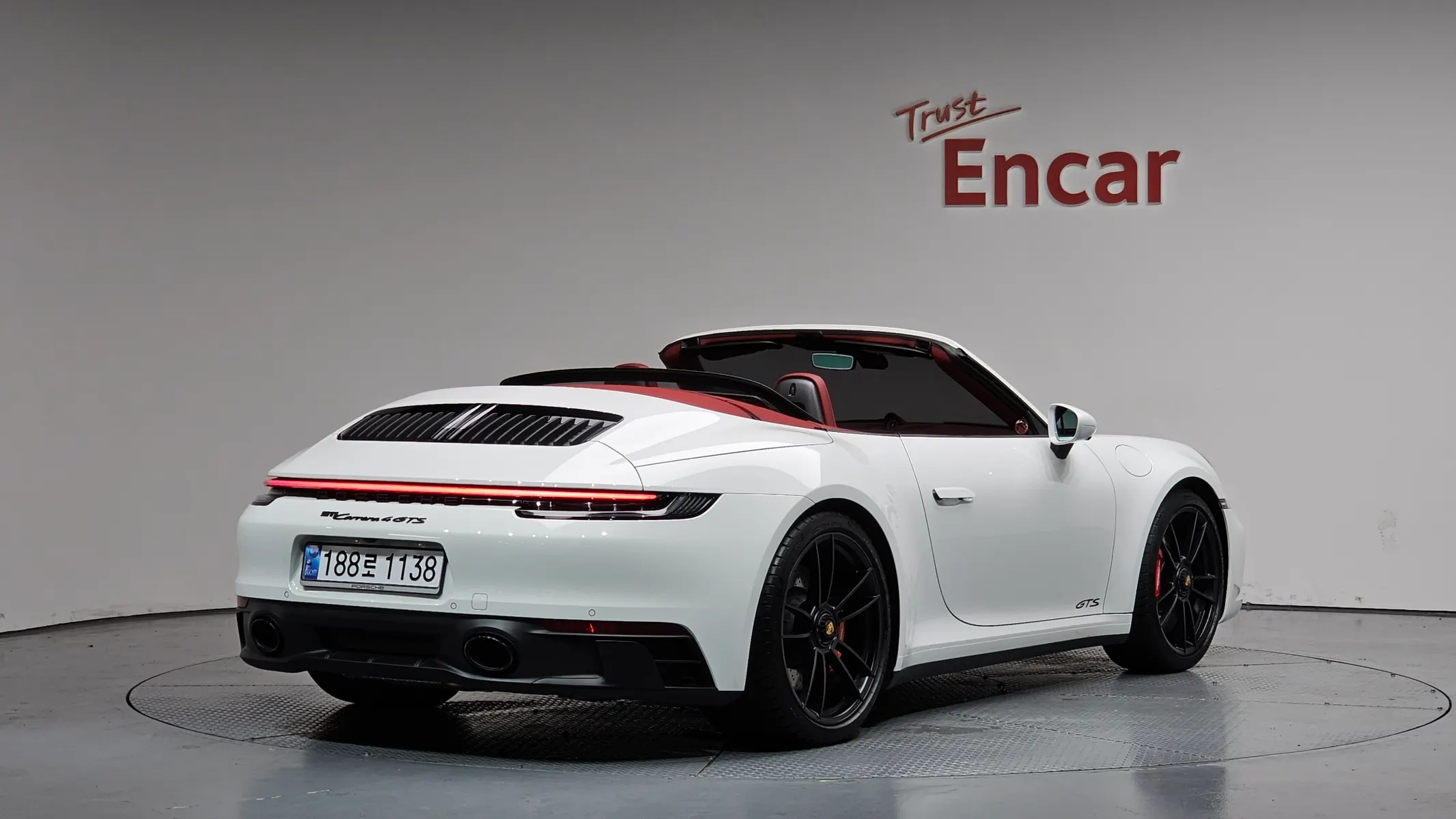 Porsche 911 (992) 4 GTS 2024 2/39