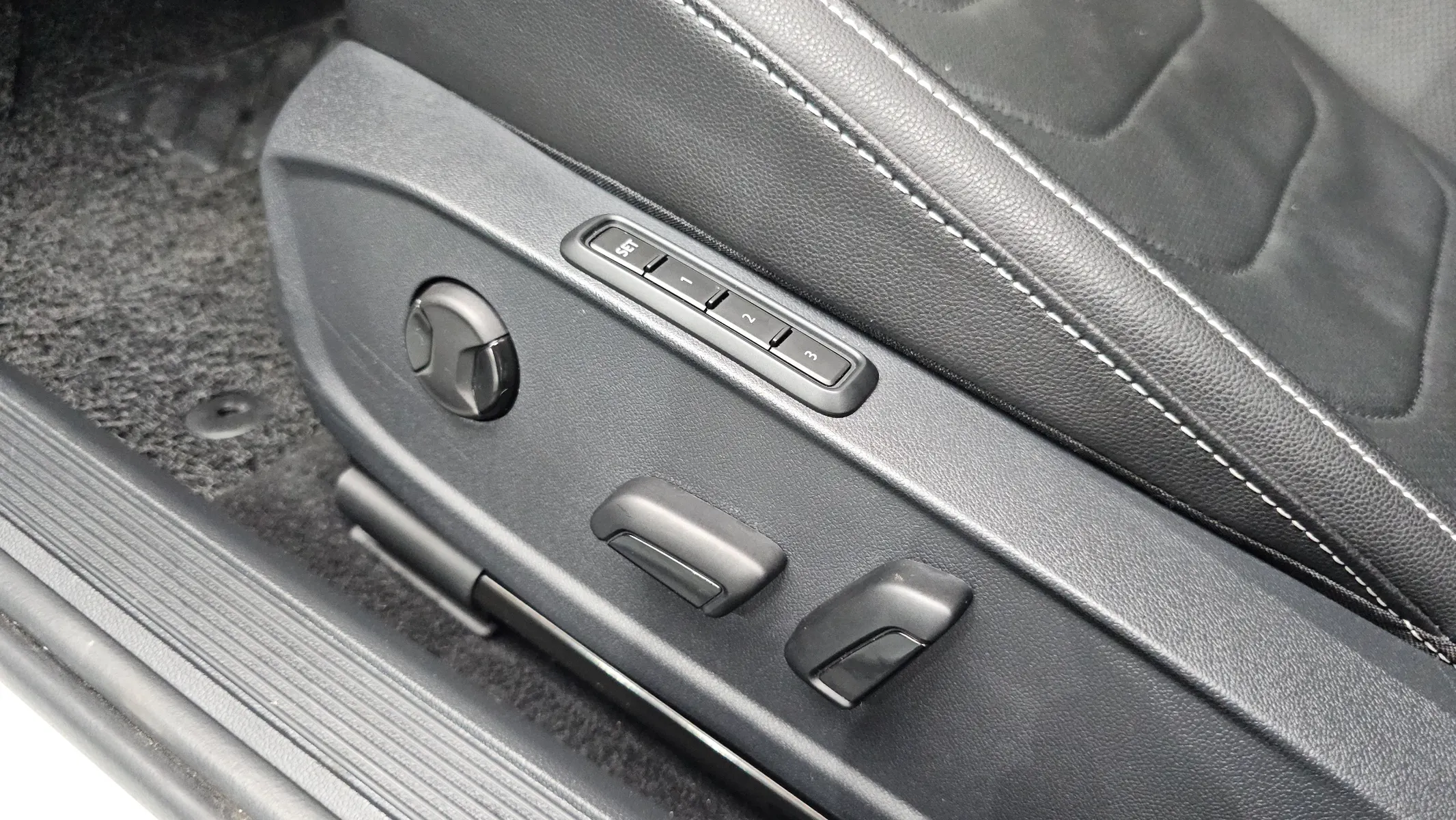 Volkswagen 7 1.5 TSI 2022 33/34