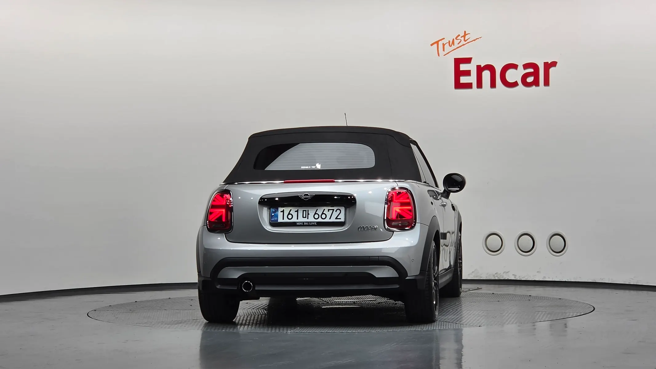 MINI Convertible 2024 3/5