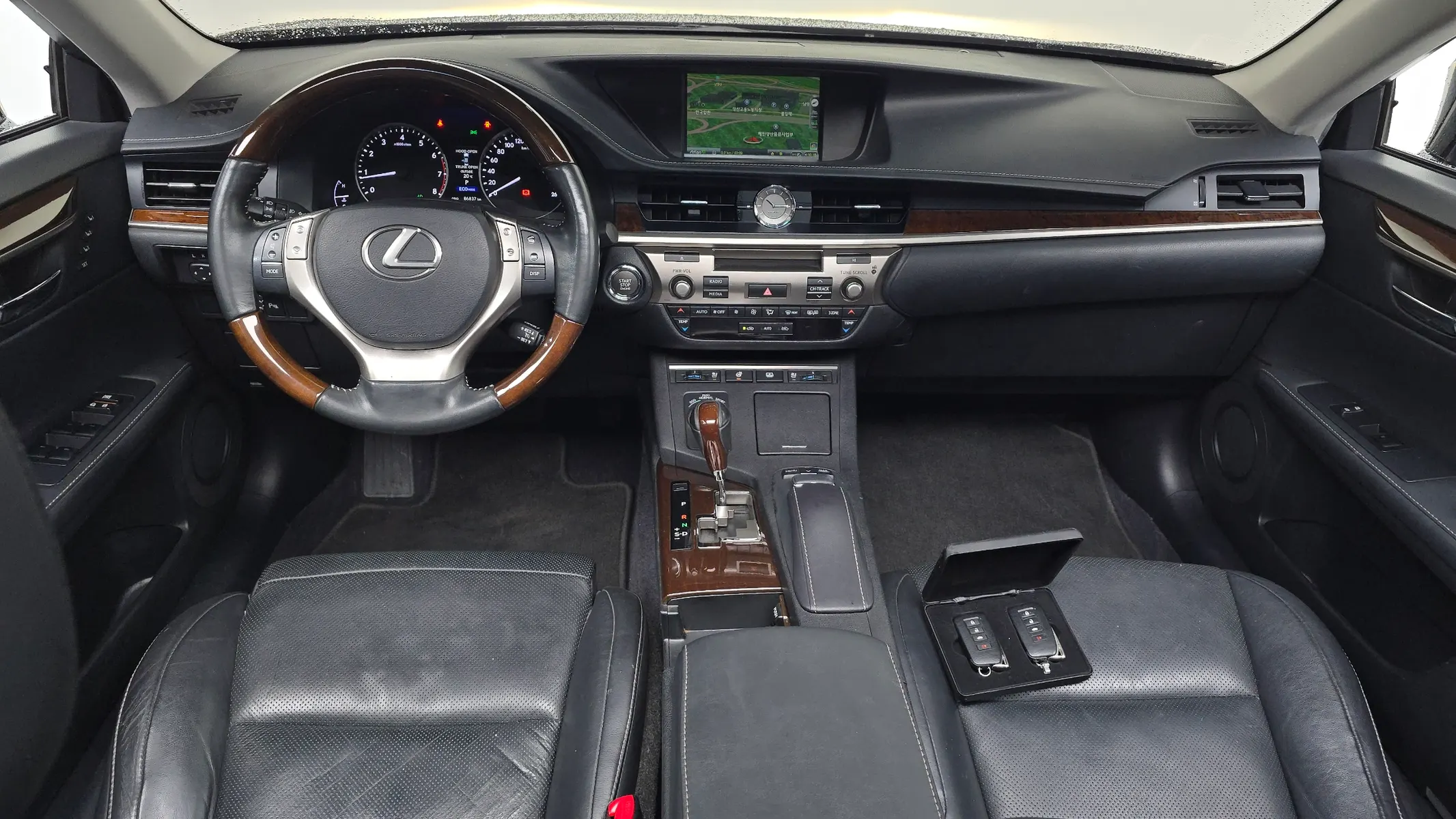Lexus ES350 2014 4/5