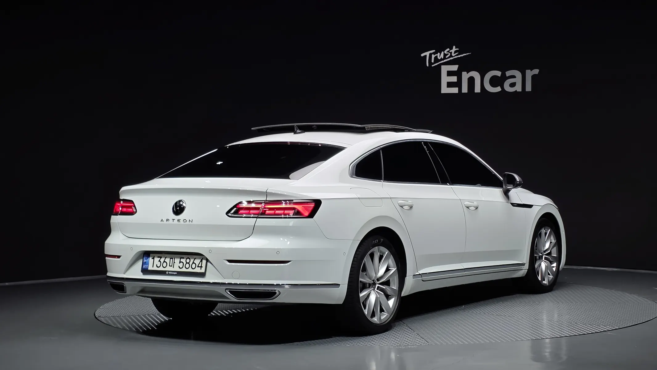 Volkswagen 아테온 2.0 TDI 2022 2/32