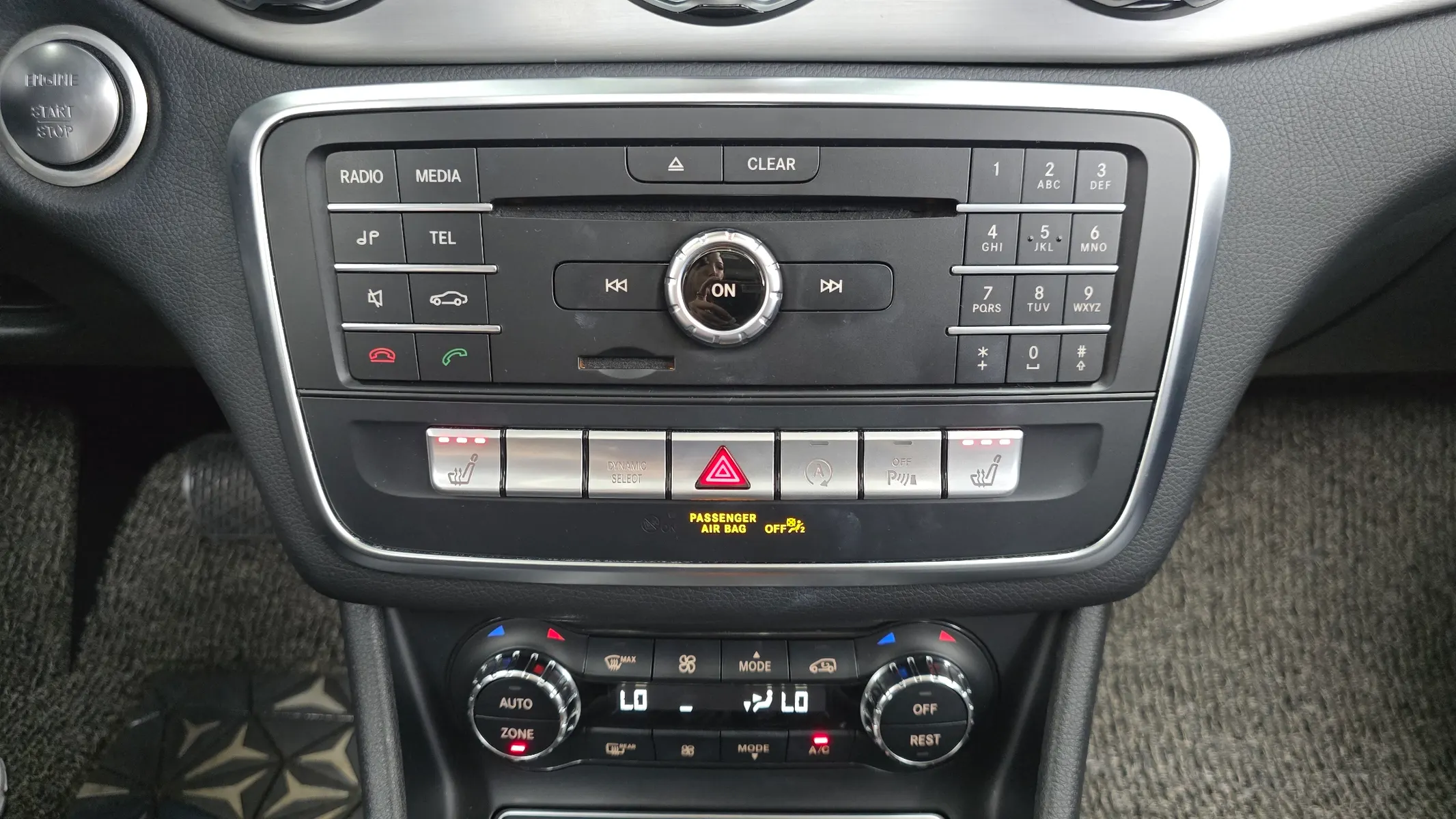 Mercedes-Benz GLA-Class X156 GLA220 2018 33/34