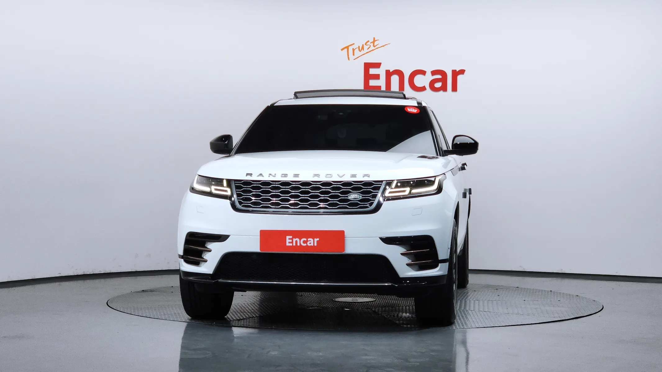 Land Rover 레인지로버 벨라 3.0 P380 R- SE 2018 3/41
