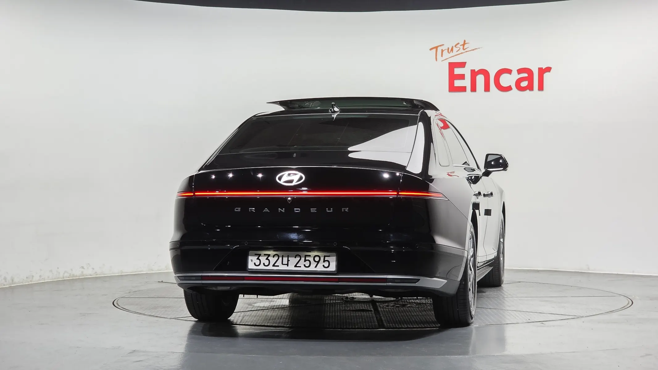Hyundai (GN7) 2024 3/5
