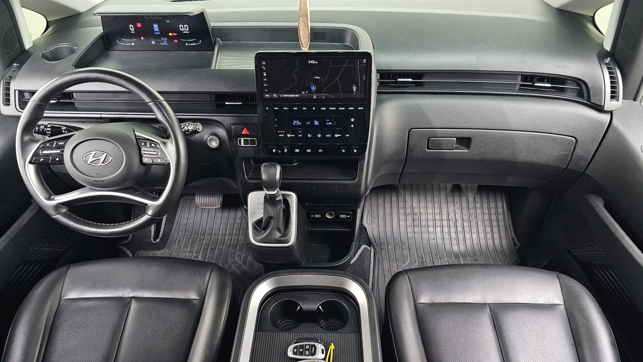 Hyundai Staria 5 2022 4/5