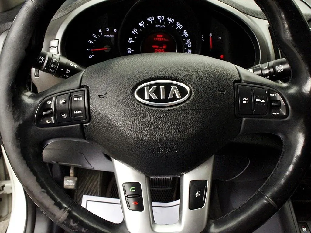 Kia R 2WD 2012 4/5
