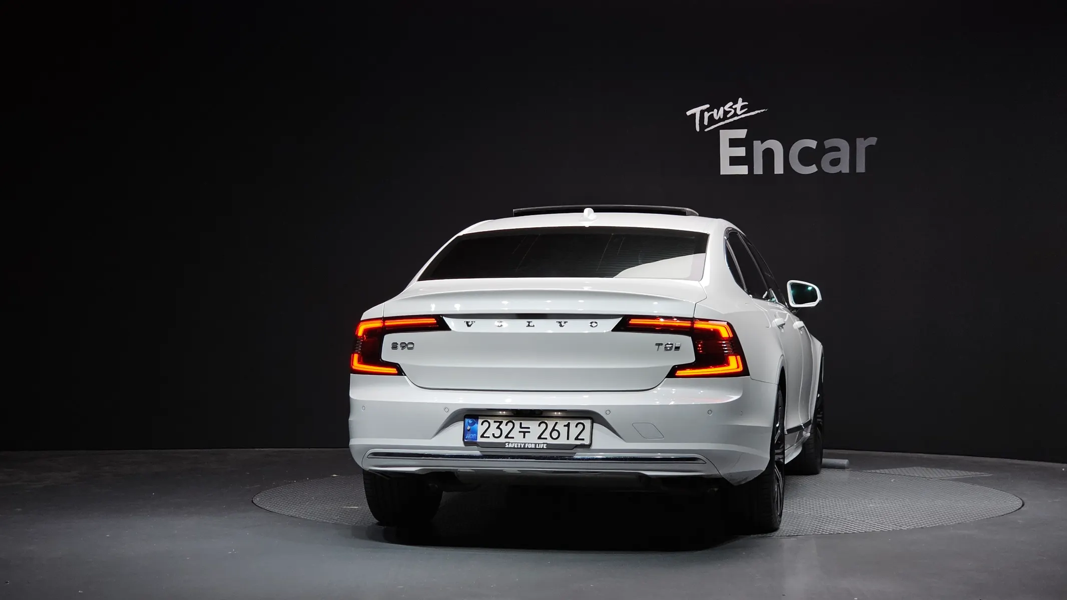 Volvo S90 T8 AWD 2025 3/5