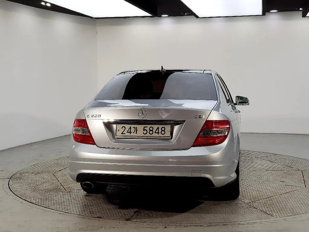 Mercedes-Benz C-Class W204 C220 CDI 2010 3/21