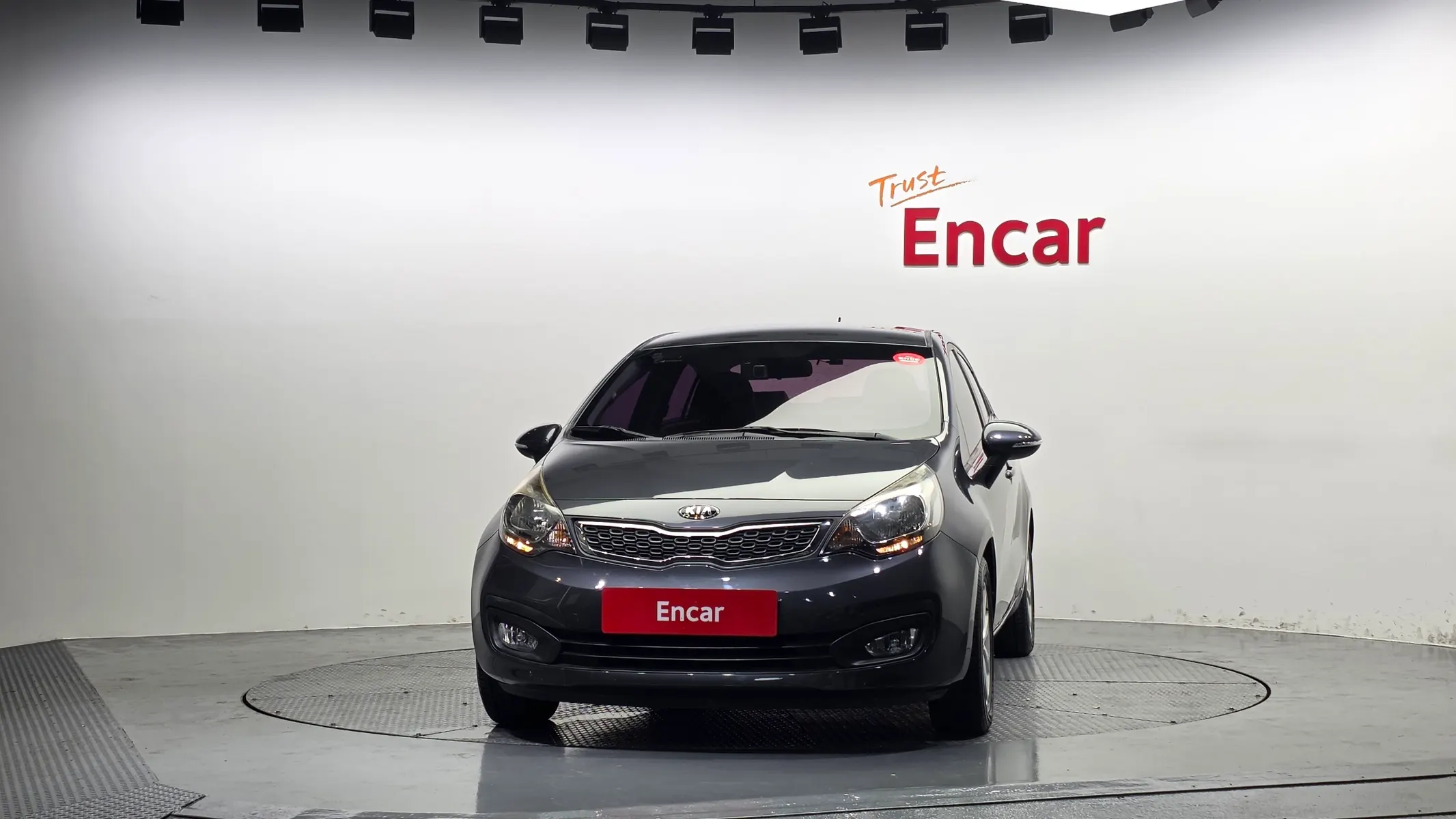 Kia 프라이드 1.4 MPI 2013 2/5
