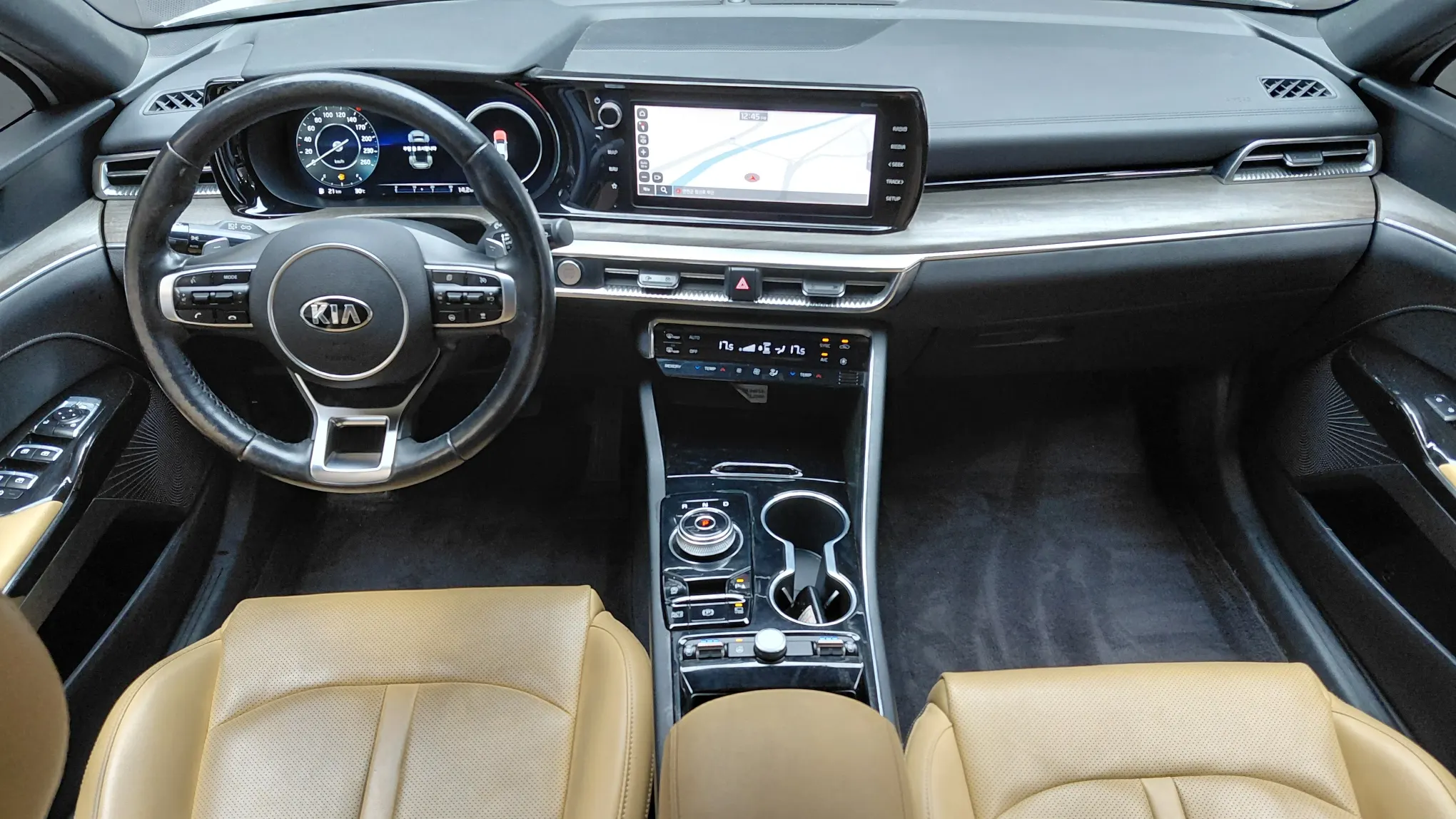 Kia K5 3 2.0 2021 4/5