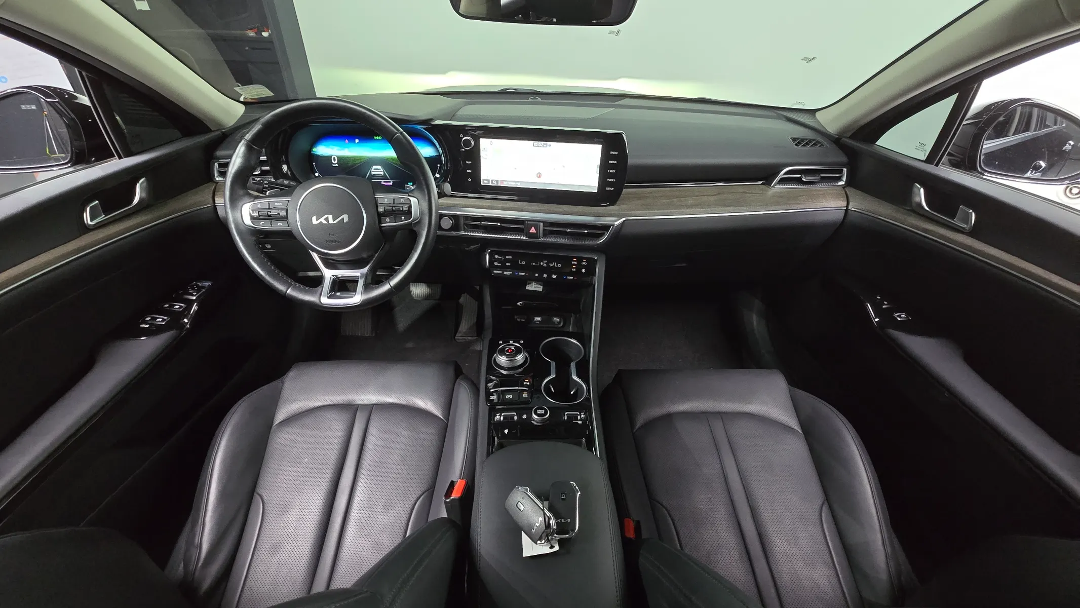 Kia K5 3 2023 4/5