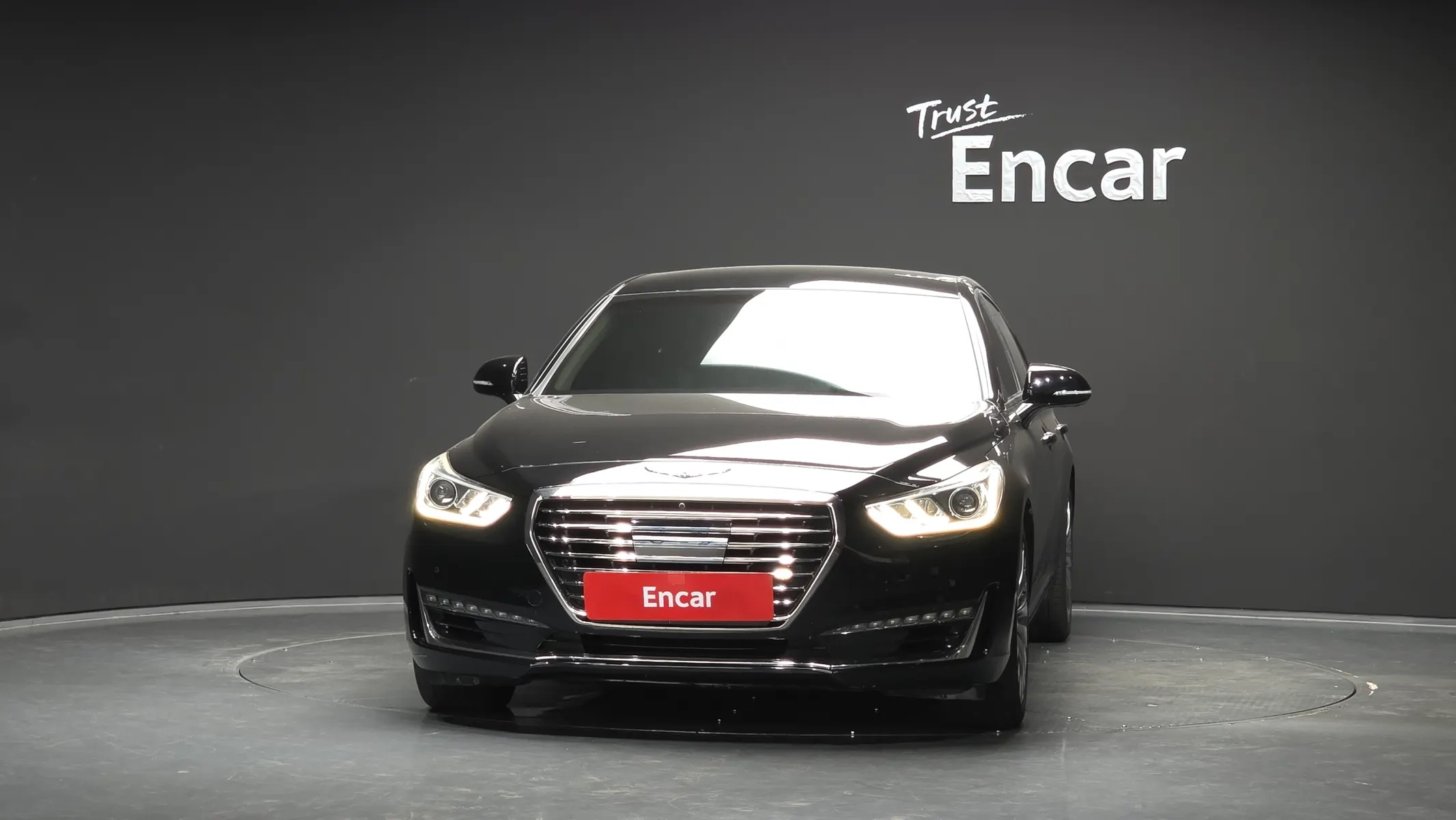 Genesis EQ900 5.0 GDI AWD 2016 2/5