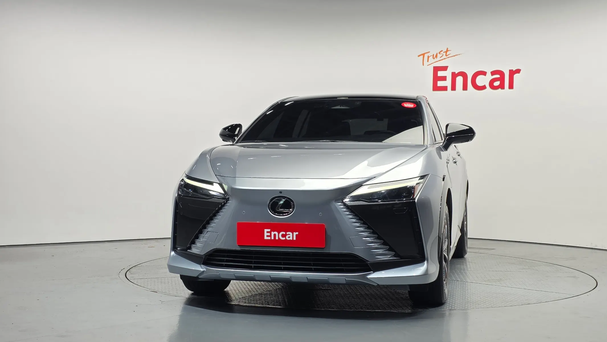 Lexus RZ450e 2023 2/5