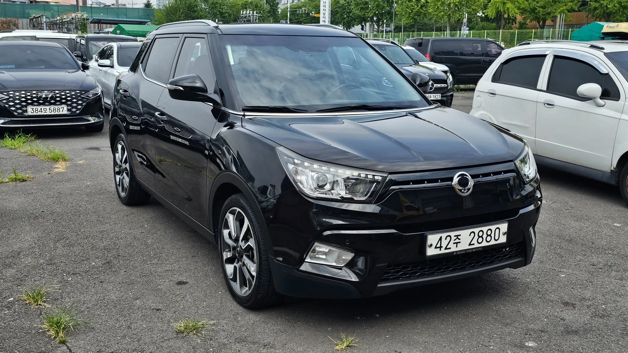 KG Mobility Tivoli LX 2WD 2015 2/21