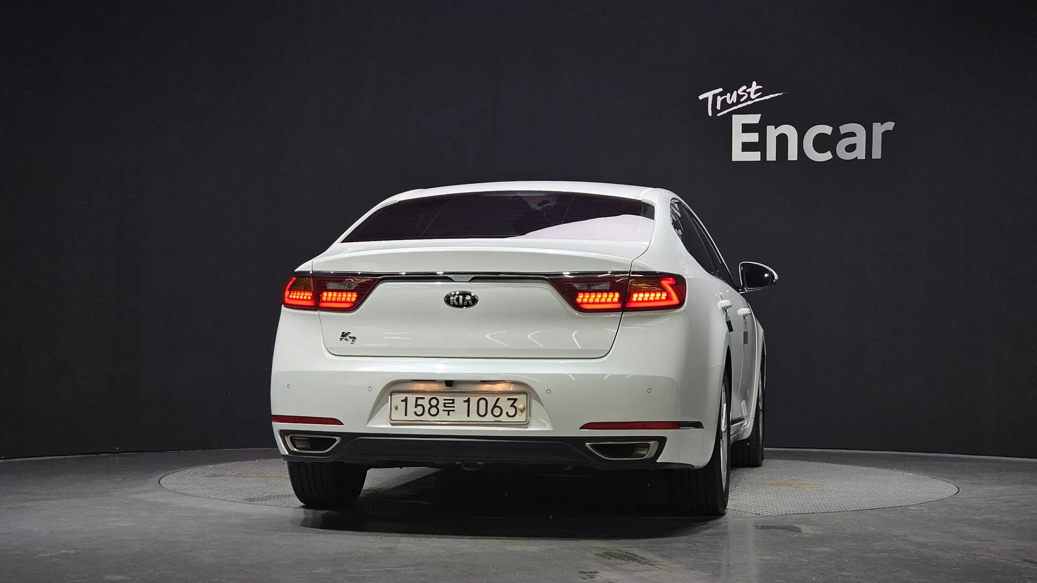 Kia K7 3.0 LPI () 2017 3/5