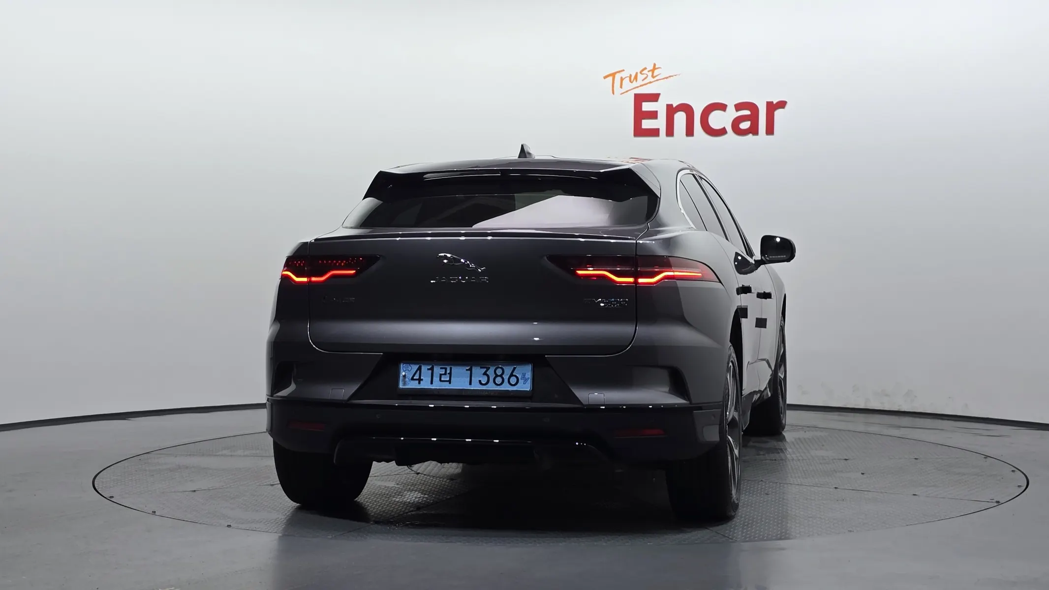 Jaguar I-PACE EV400 HSE 2019 3/5