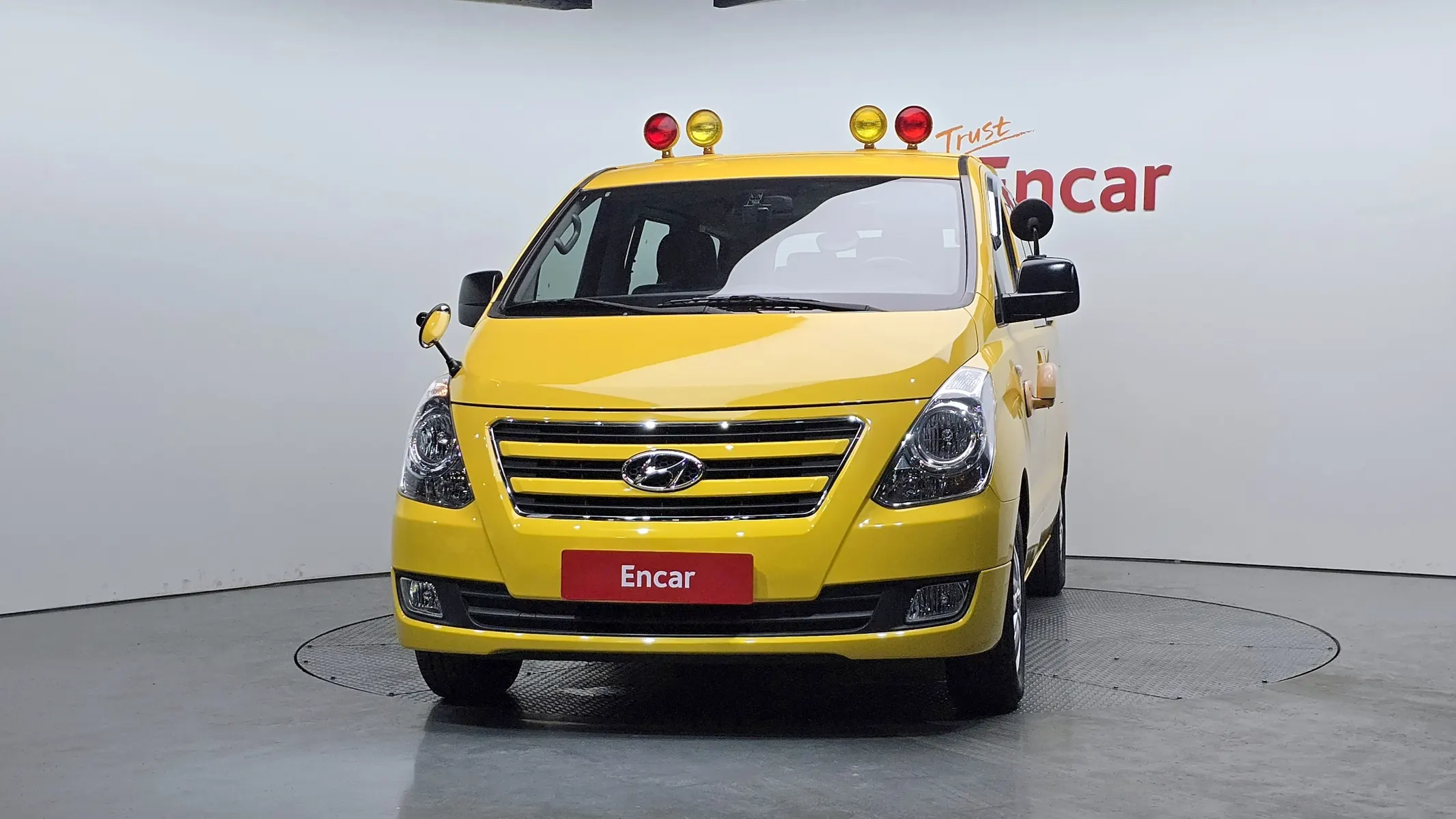 Hyundai Grand Starex 2016 2/5