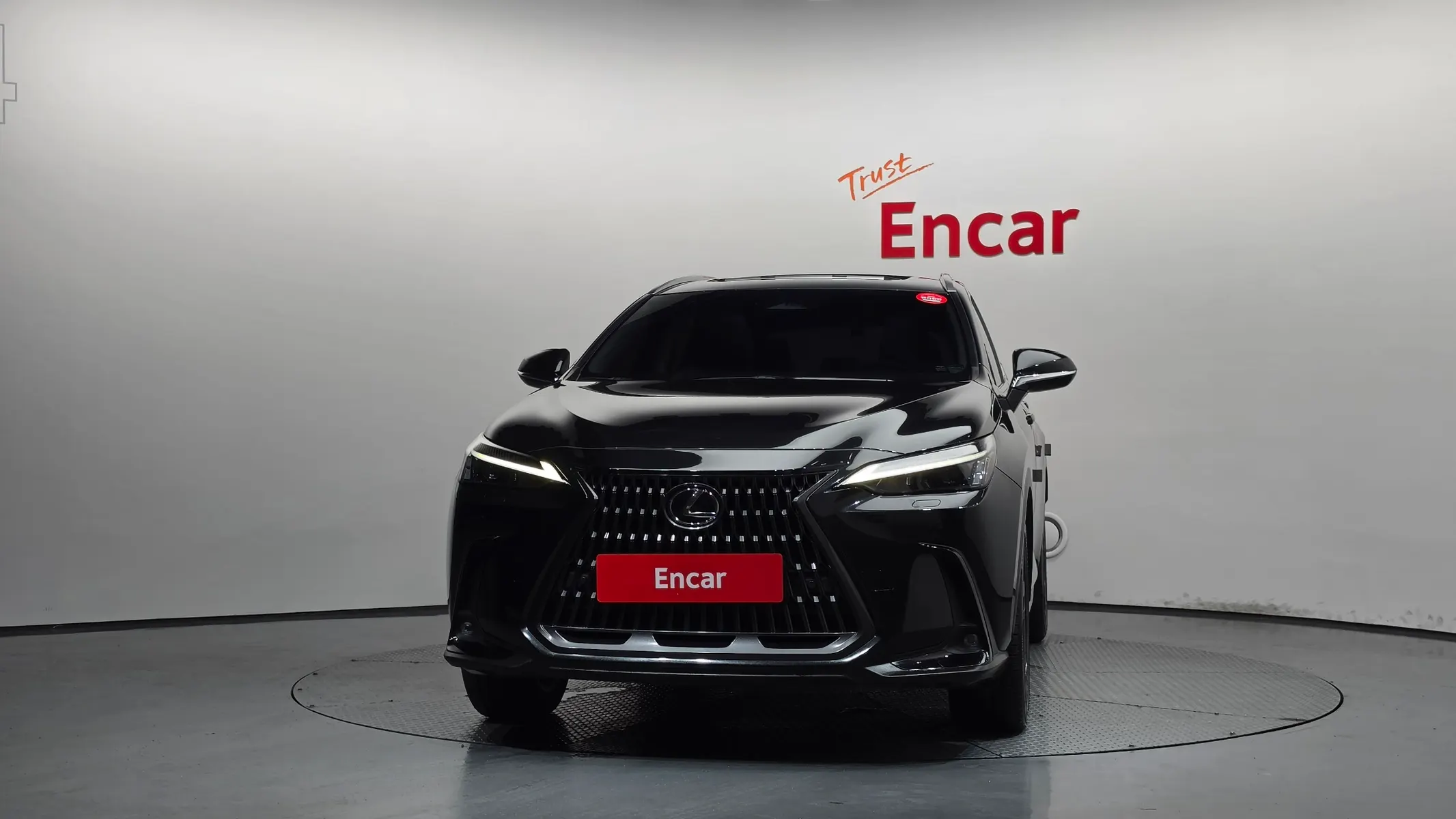 Lexus NX350h 2 2024 2/5