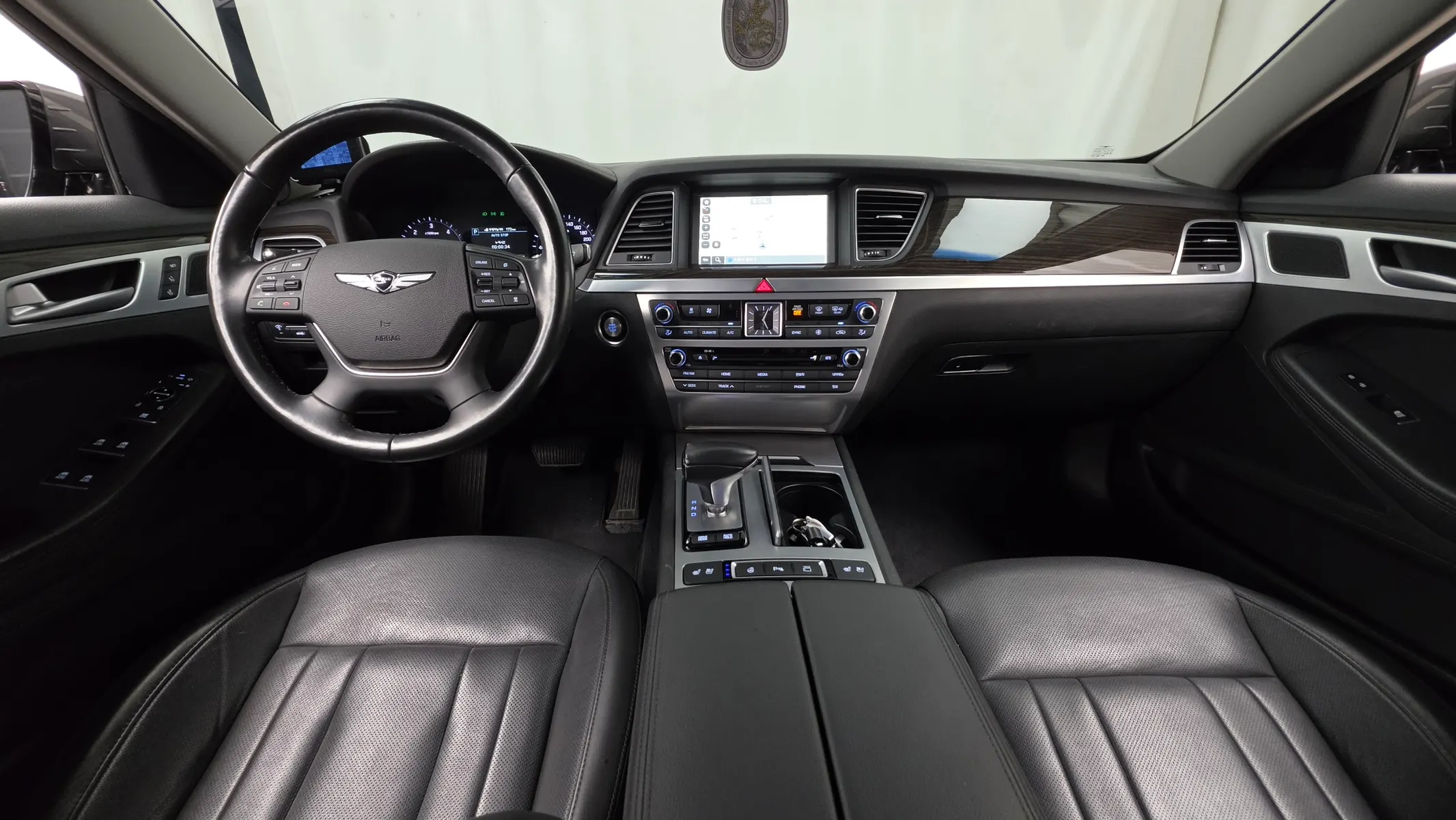 Genesis G80 2.2D 2018 4/5