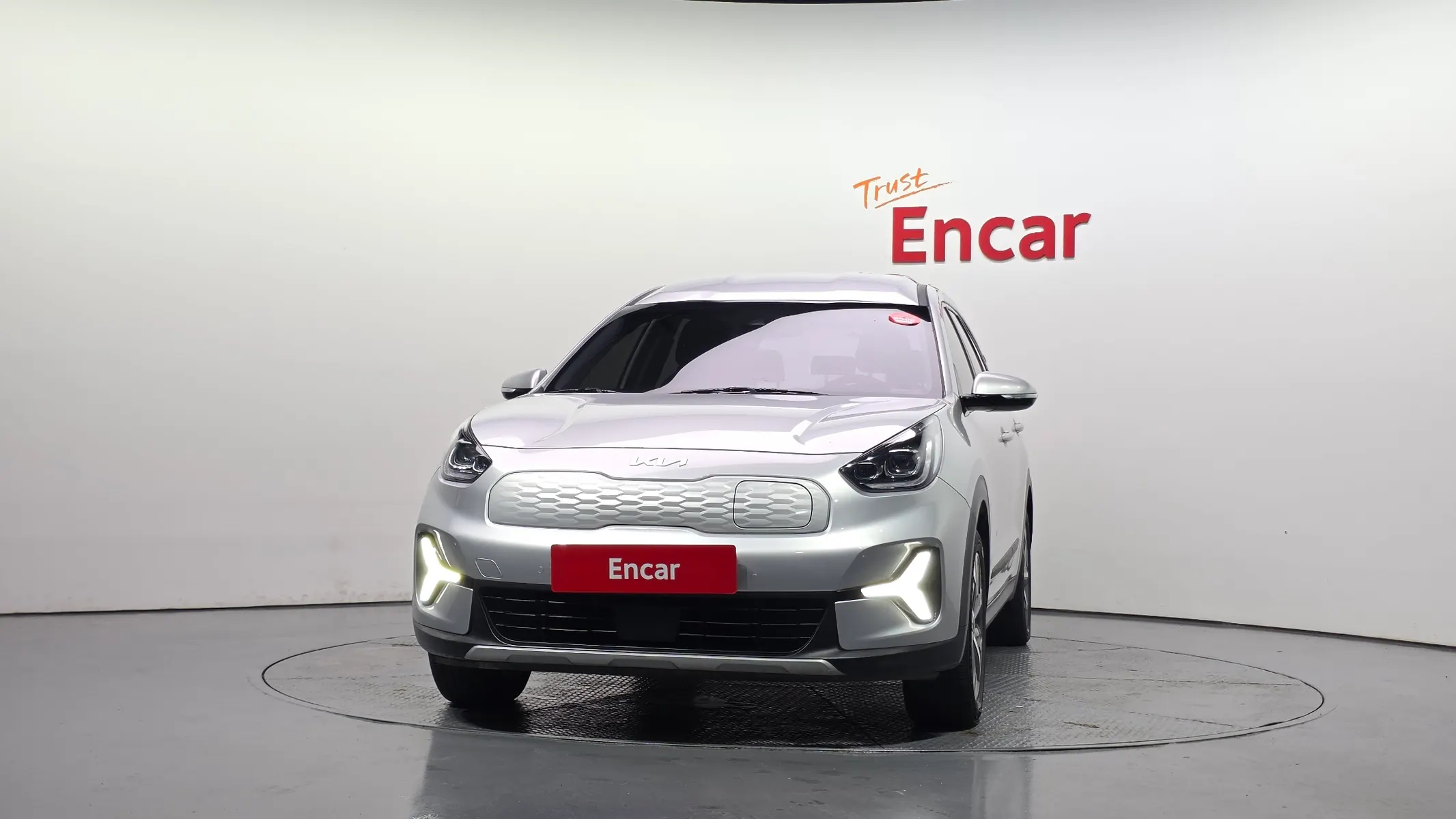 Kia 니로 플러스 2022 2/5